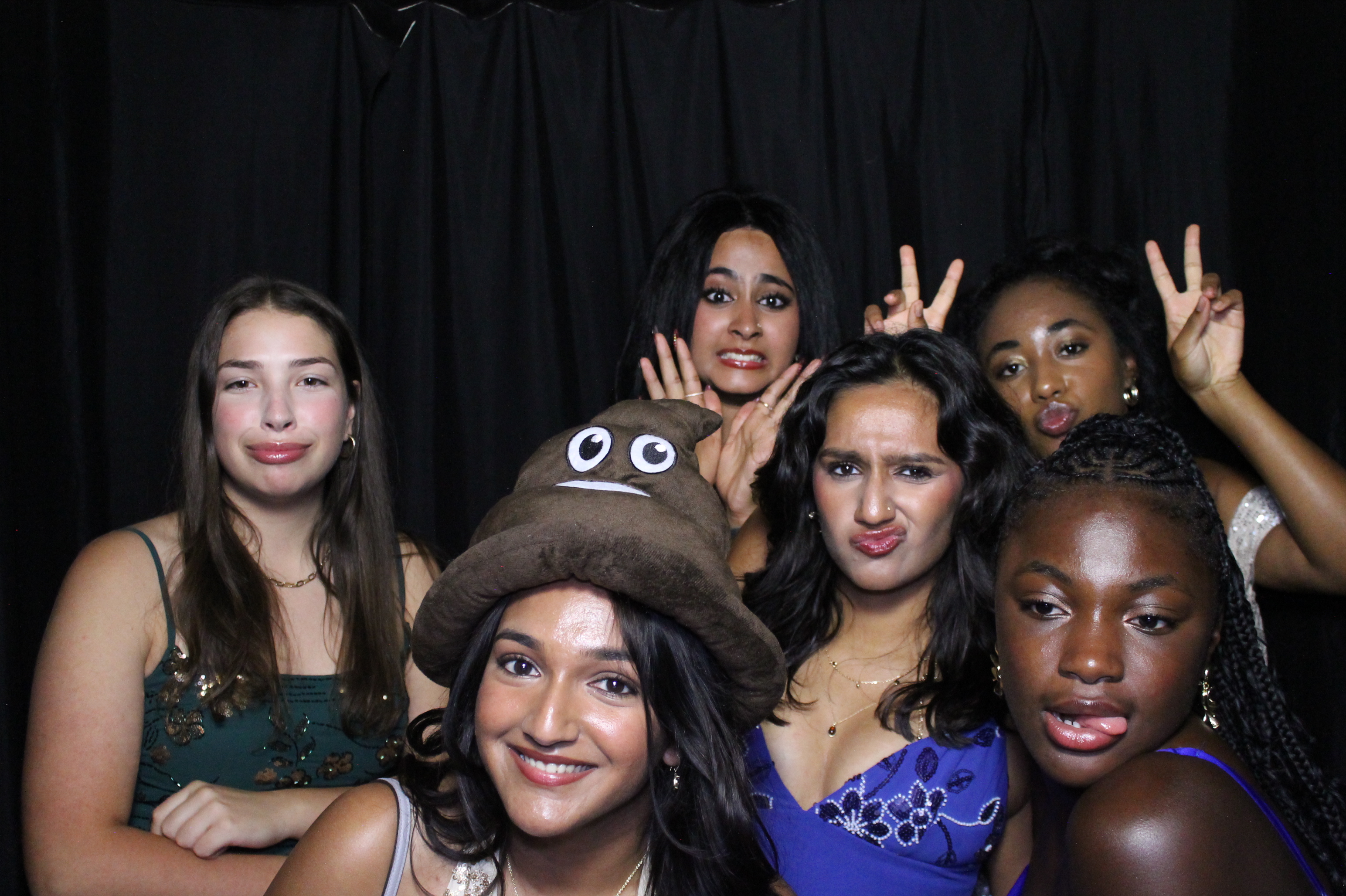 WHHS Homecoming | View more photos from the event at gallery.photoboothcincy.com/u/PhotoBoothCincy/WHHS-Homecoming