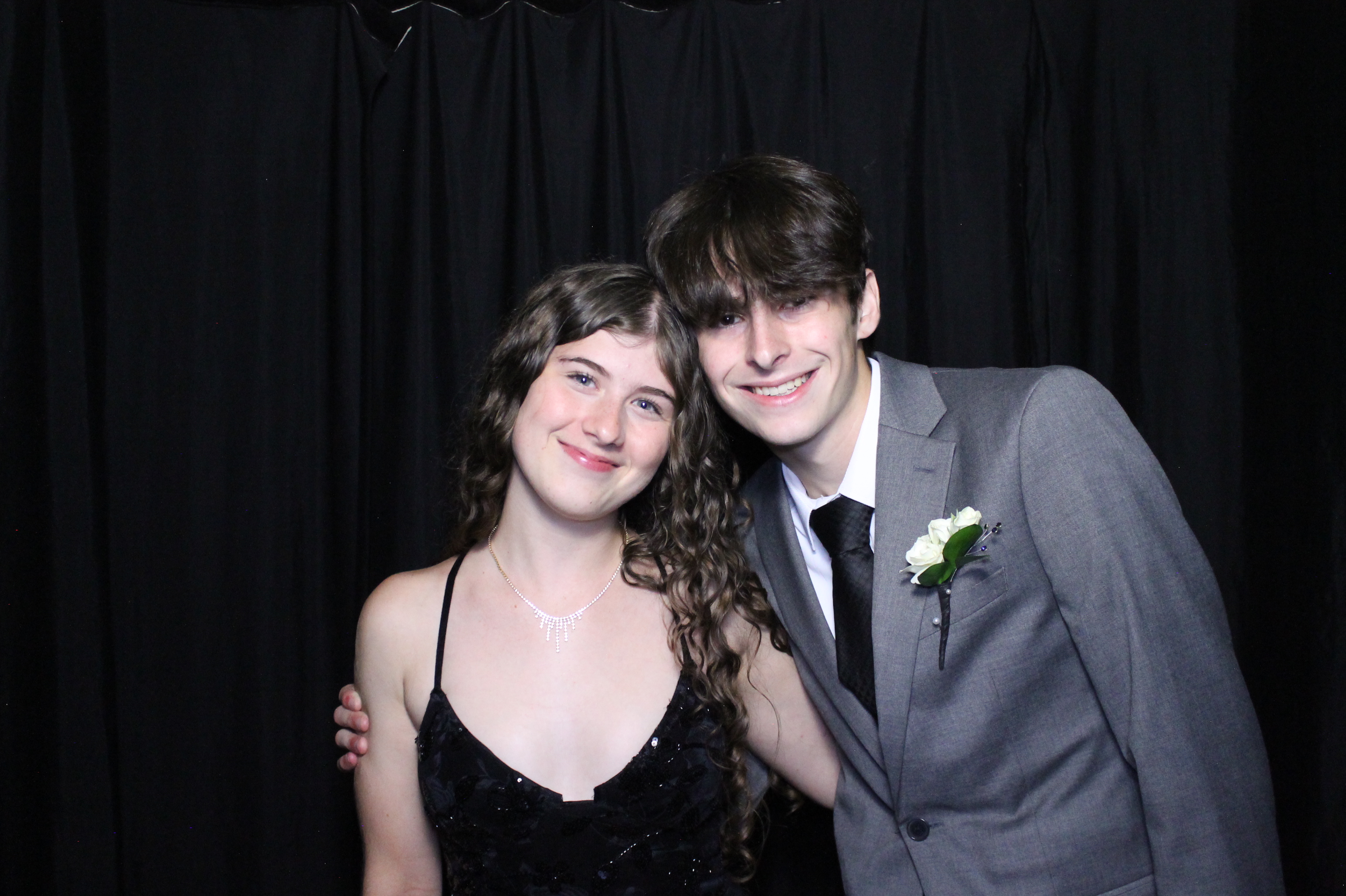 WHHS Homecoming | View more photos from the event at gallery.photoboothcincy.com/u/PhotoBoothCincy/WHHS-Homecoming