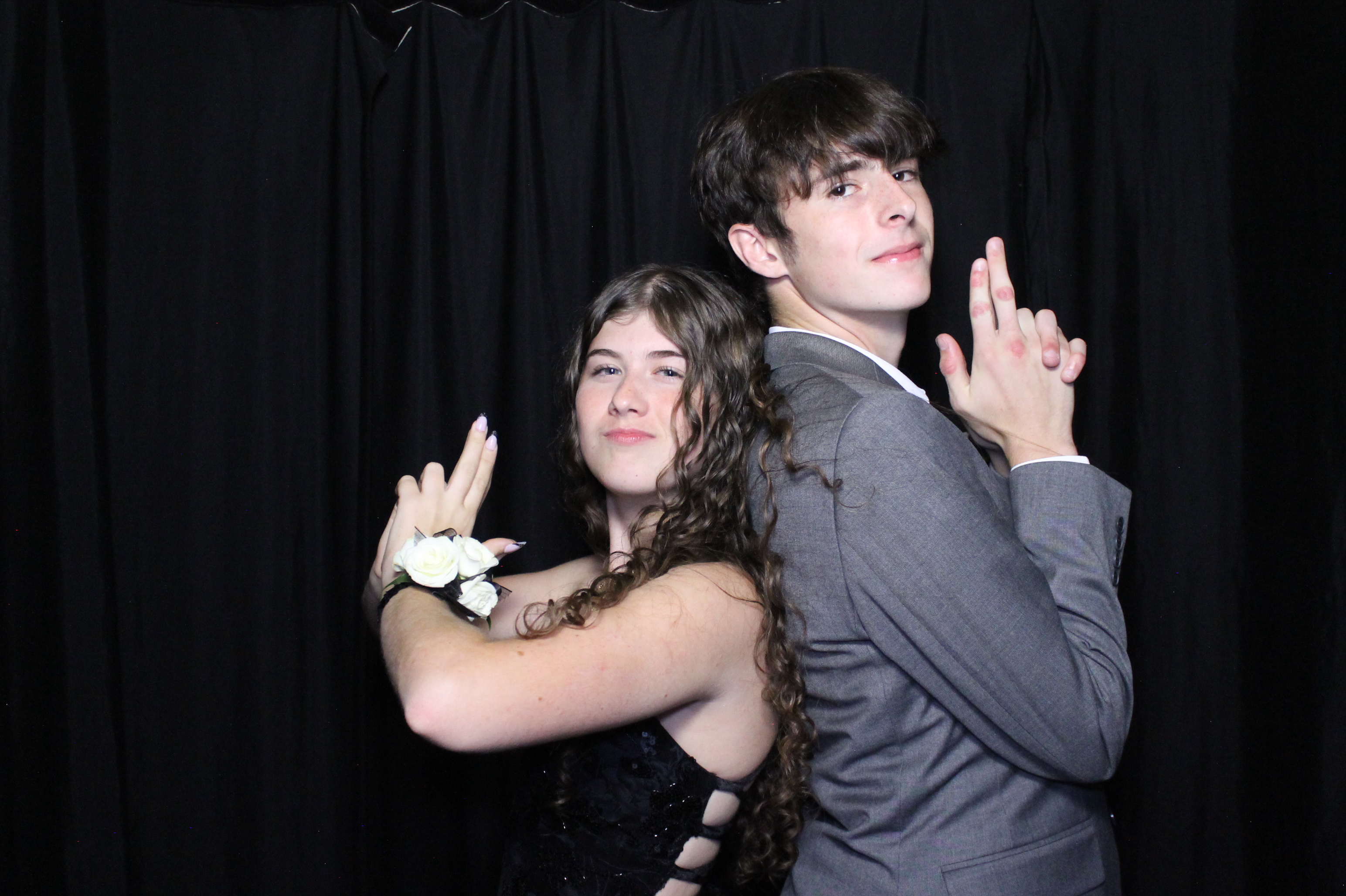 WHHS Homecoming | View more photos from the event at gallery.photoboothcincy.com/u/PhotoBoothCincy/WHHS-Homecoming
