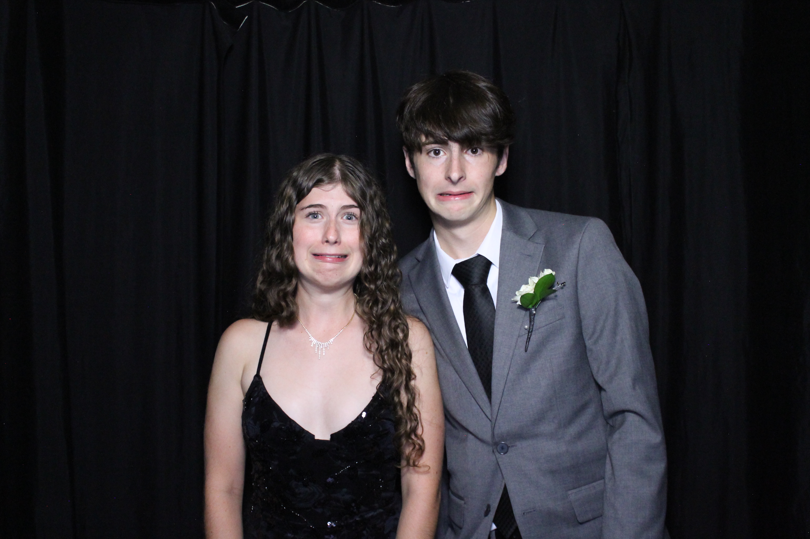 WHHS Homecoming | View more photos from the event at gallery.photoboothcincy.com/u/PhotoBoothCincy/WHHS-Homecoming