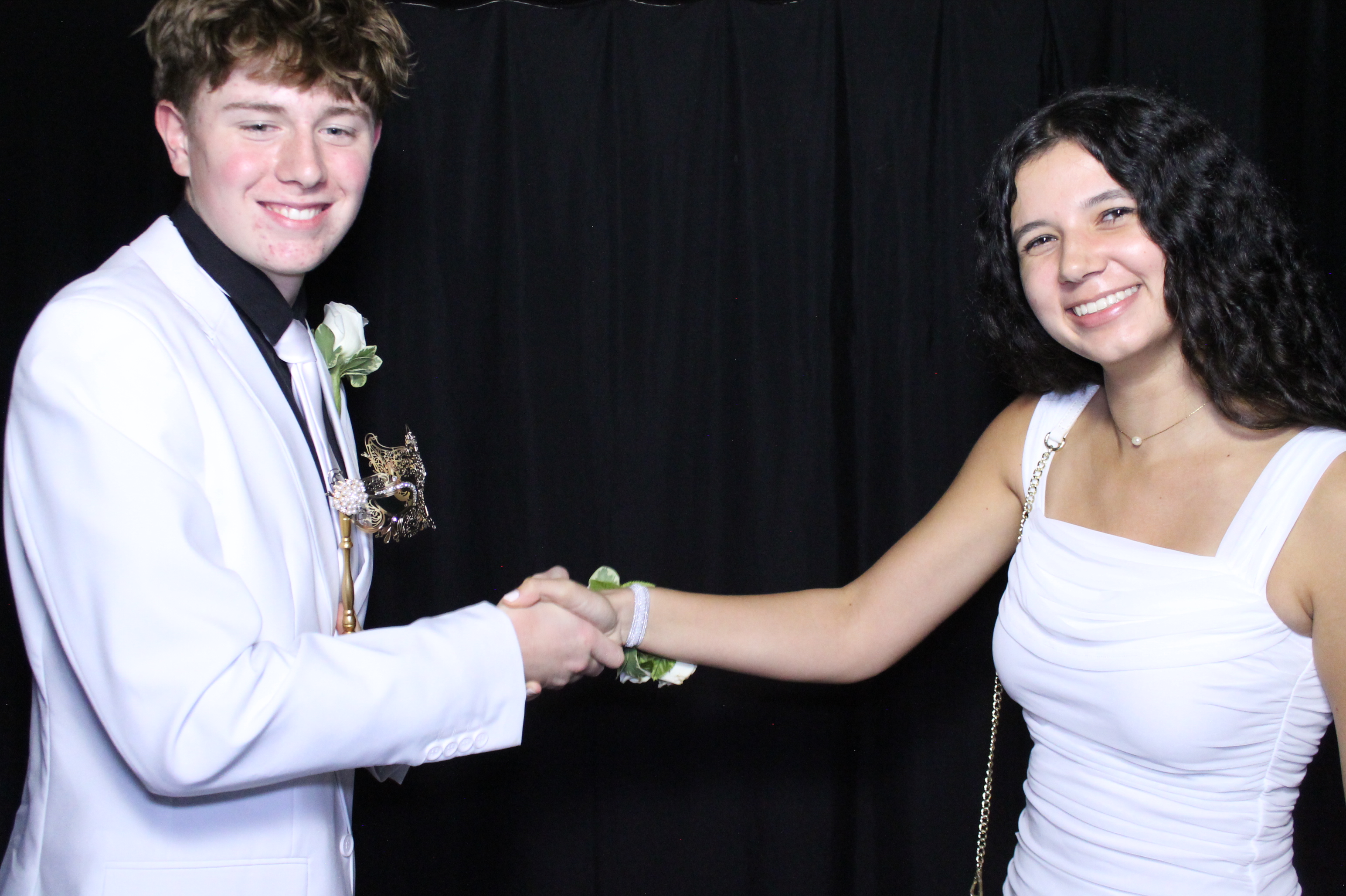 WHHS Homecoming | View more photos from the event at gallery.photoboothcincy.com/u/PhotoBoothCincy/WHHS-Homecoming