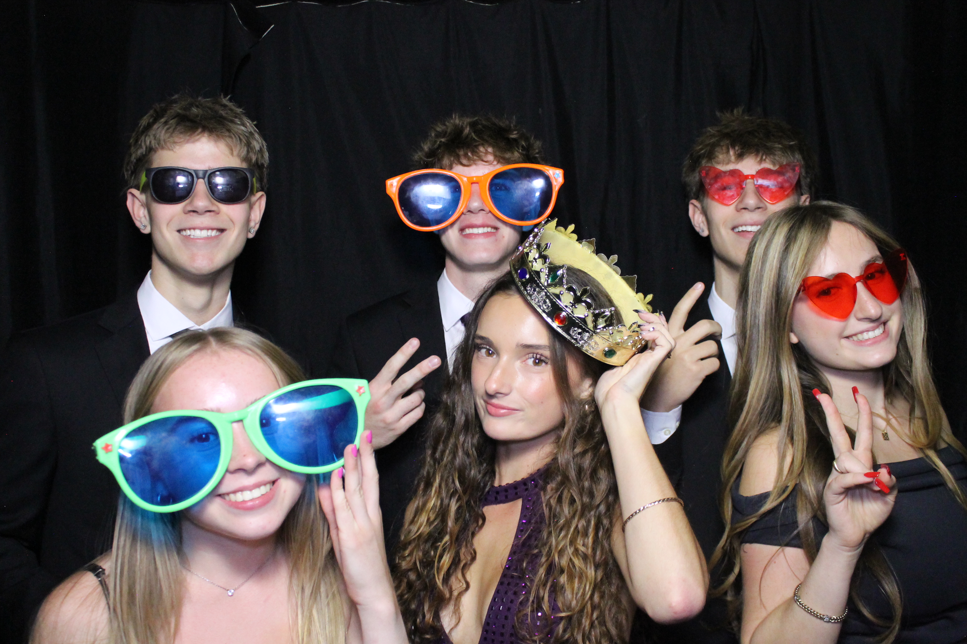WHHS Homecoming | View more photos from the event at gallery.photoboothcincy.com/u/PhotoBoothCincy/WHHS-Homecoming
