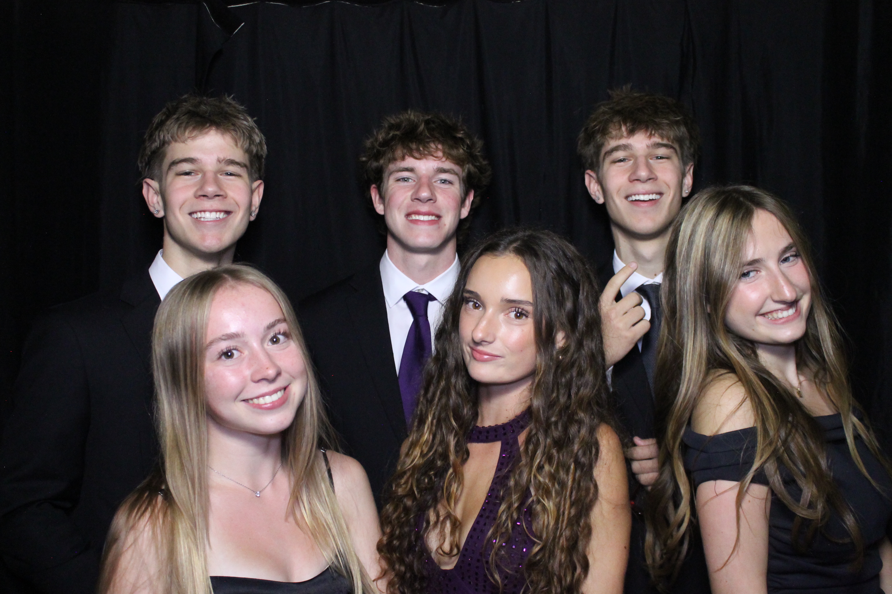 WHHS Homecoming | View more photos from the event at gallery.photoboothcincy.com/u/PhotoBoothCincy/WHHS-Homecoming