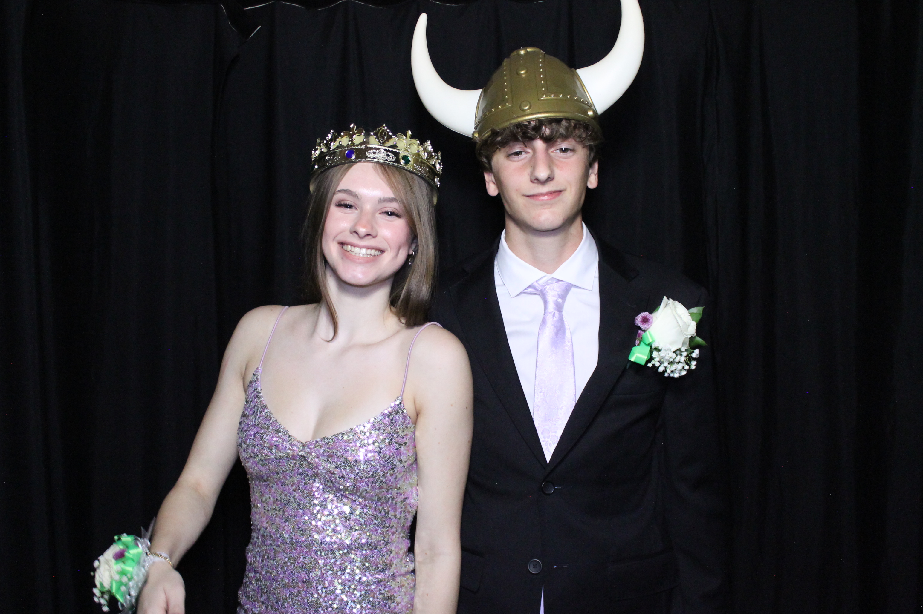 WHHS Homecoming | View more photos from the event at gallery.photoboothcincy.com/u/PhotoBoothCincy/WHHS-Homecoming