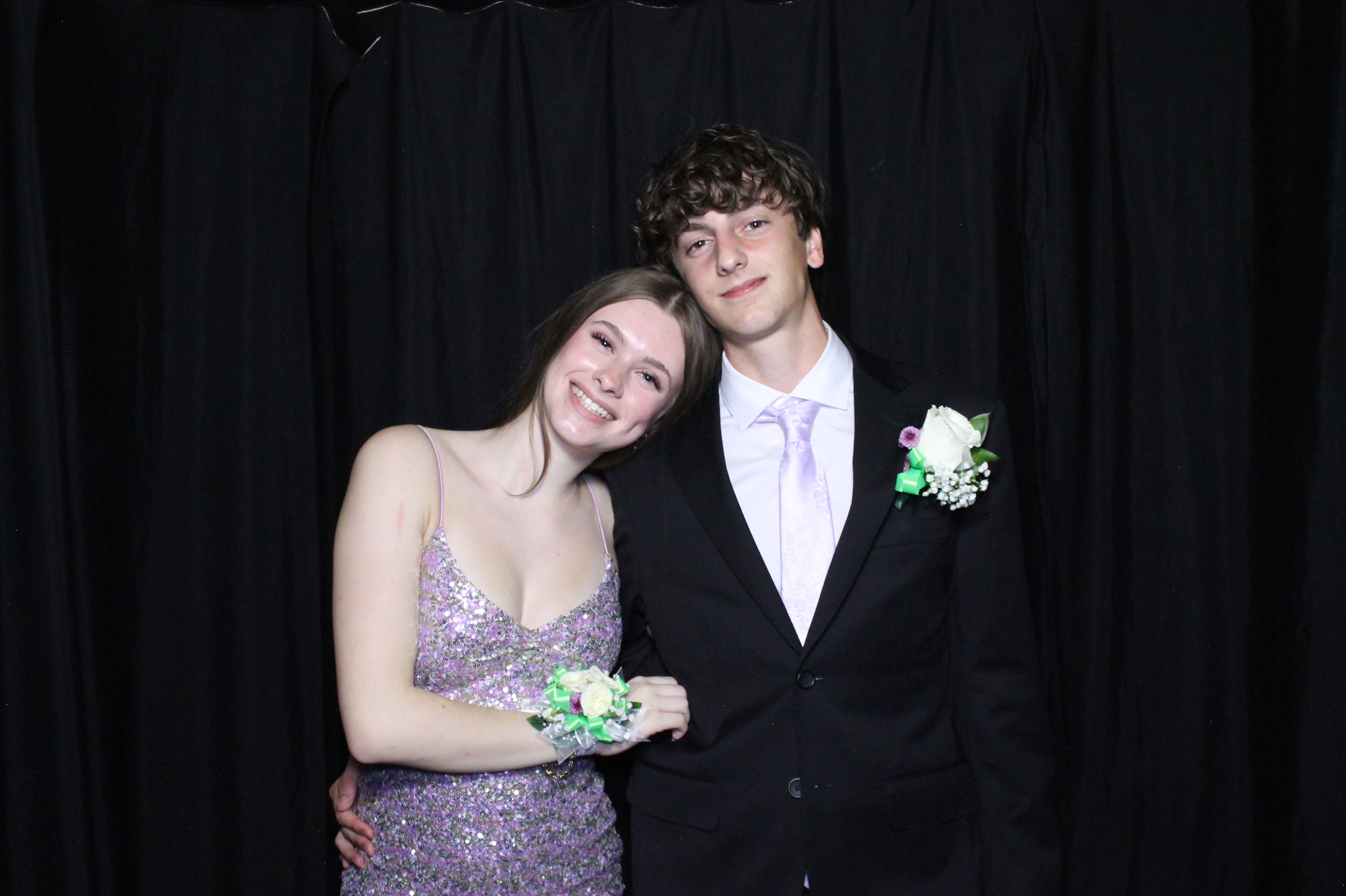 WHHS Homecoming | View more photos from the event at gallery.photoboothcincy.com/u/PhotoBoothCincy/WHHS-Homecoming