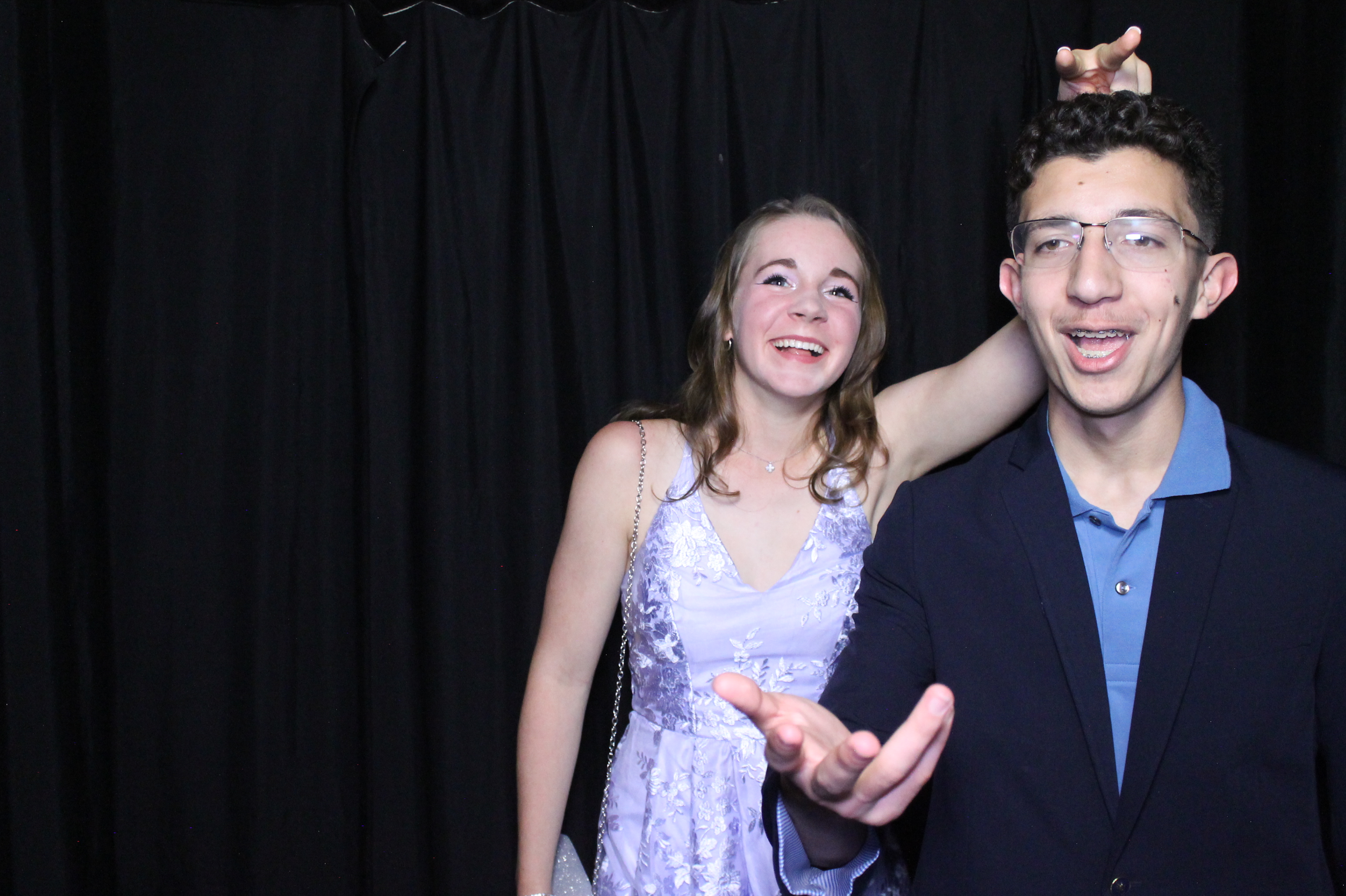 WHHS Homecoming | View more photos from the event at gallery.photoboothcincy.com/u/PhotoBoothCincy/WHHS-Homecoming