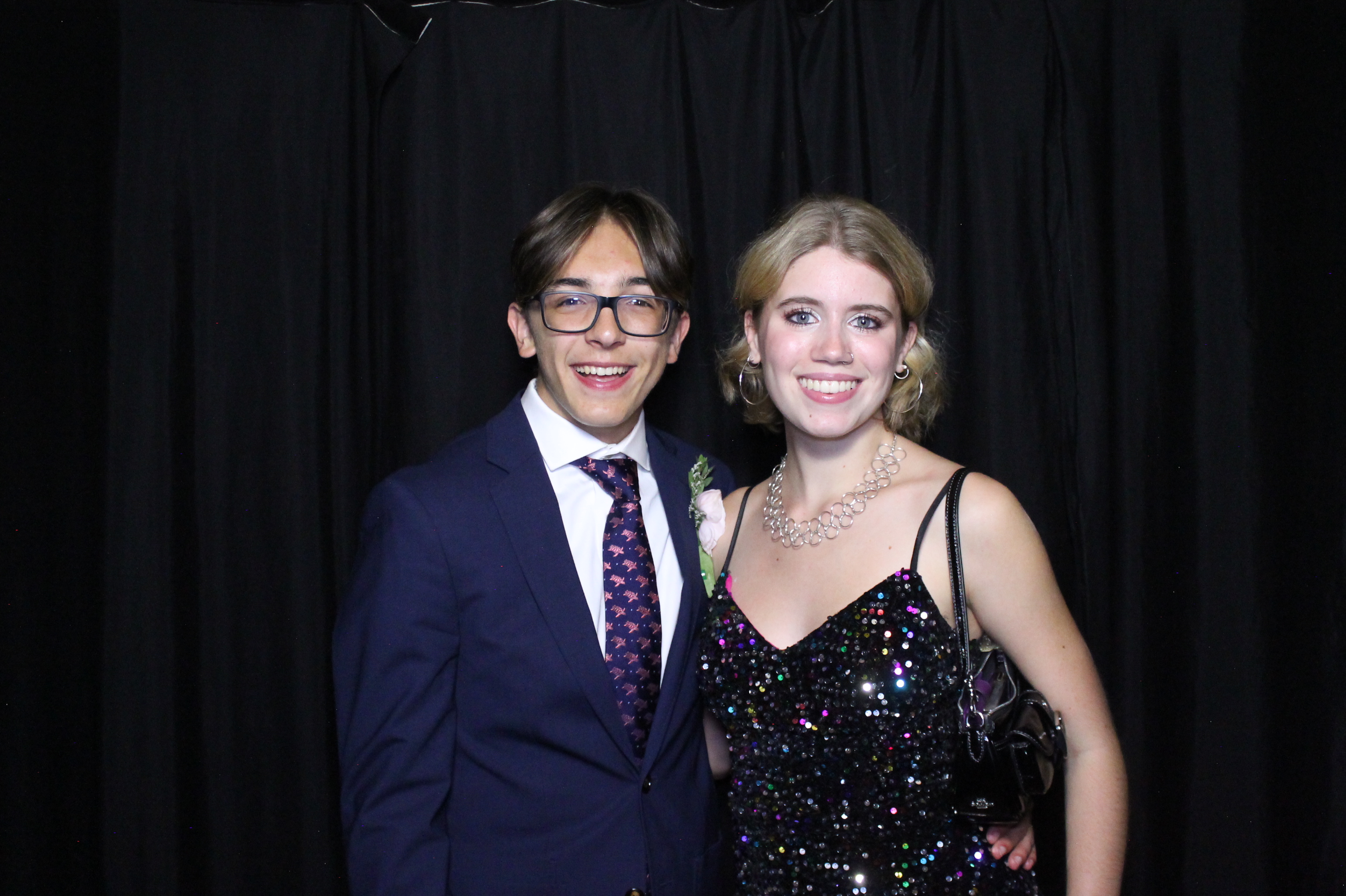 WHHS Homecoming | View more photos from the event at gallery.photoboothcincy.com/u/PhotoBoothCincy/WHHS-Homecoming
