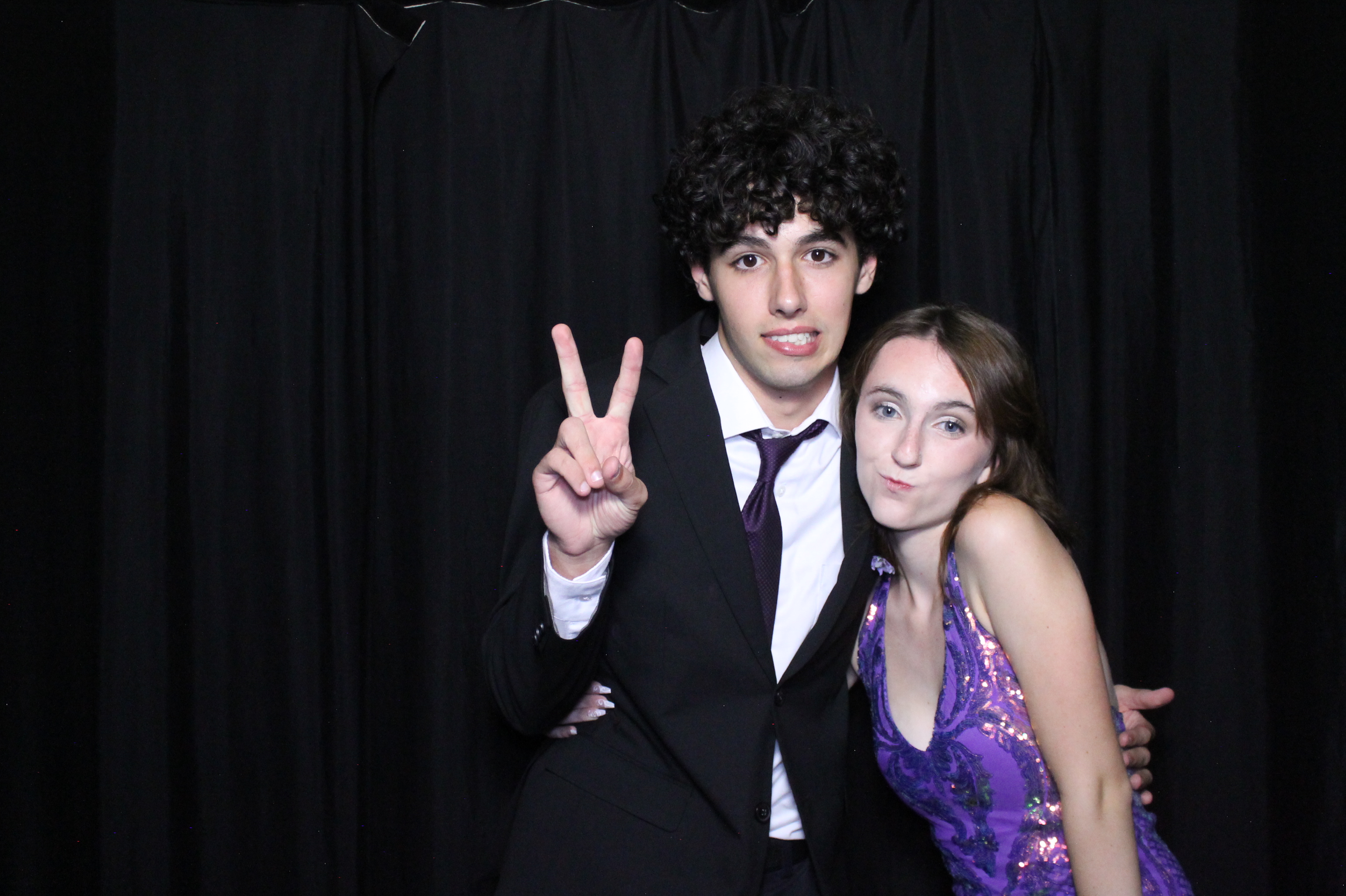 WHHS Homecoming | View more photos from the event at gallery.photoboothcincy.com/u/PhotoBoothCincy/WHHS-Homecoming