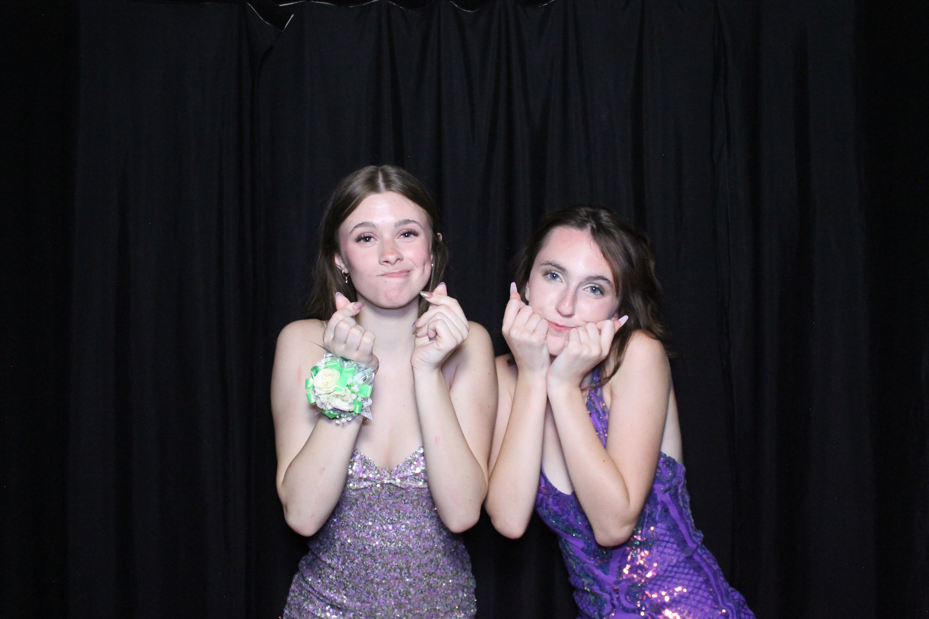 WHHS Homecoming | View more photos from the event at gallery.photoboothcincy.com/u/PhotoBoothCincy/WHHS-Homecoming