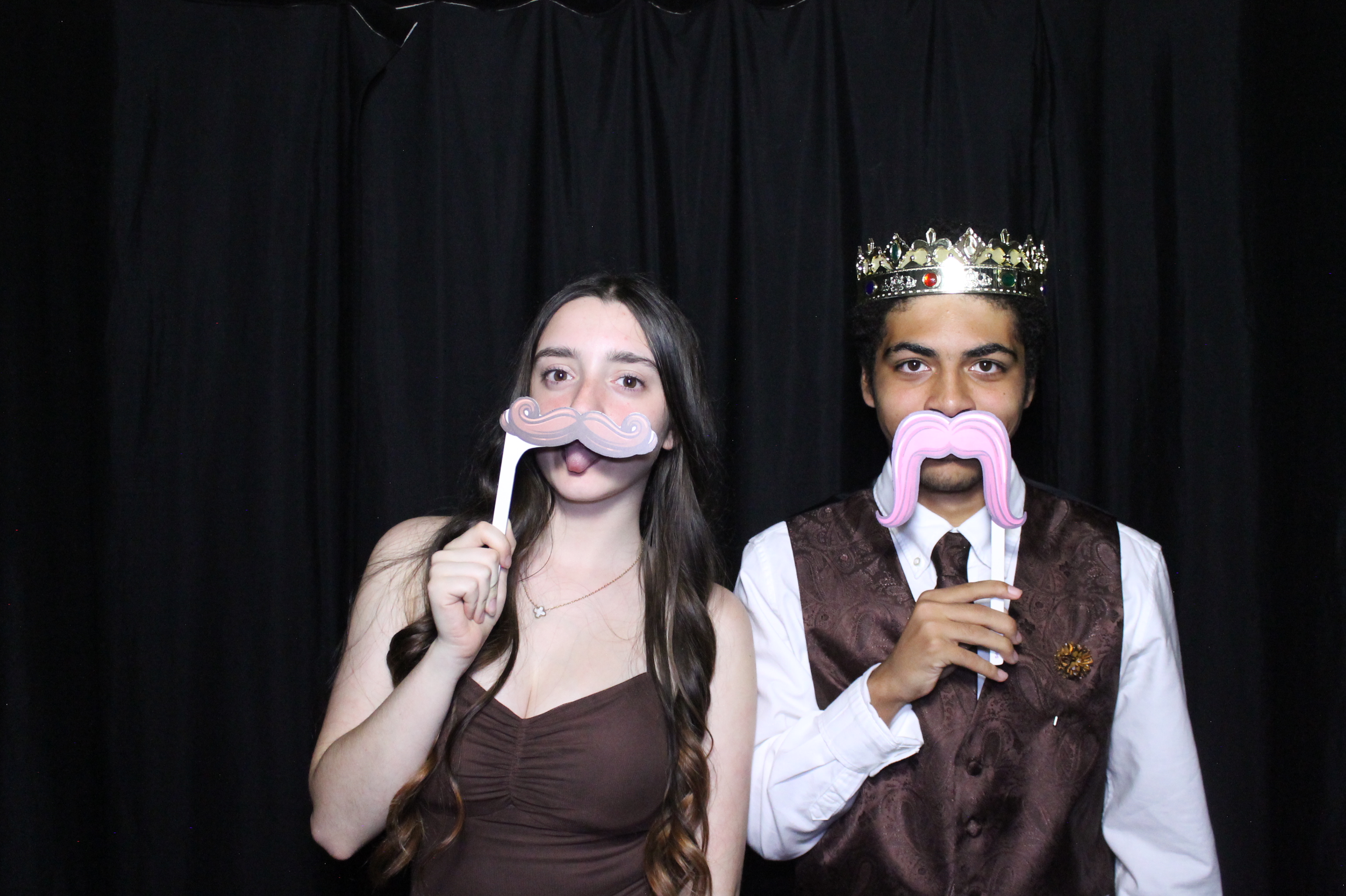 WHHS Homecoming | View more photos from the event at gallery.photoboothcincy.com/u/PhotoBoothCincy/WHHS-Homecoming