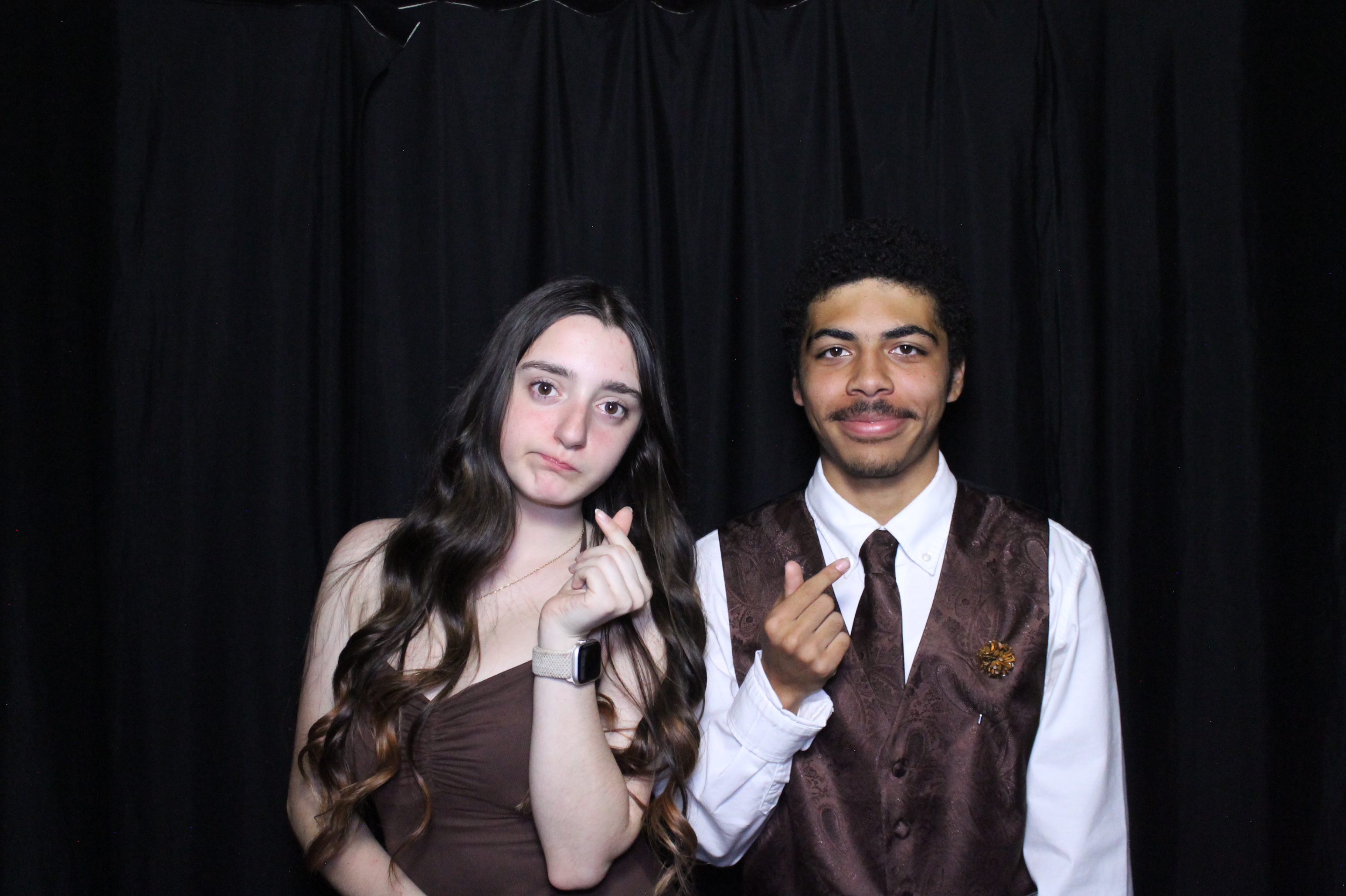 WHHS Homecoming | View more photos from the event at gallery.photoboothcincy.com/u/PhotoBoothCincy/WHHS-Homecoming