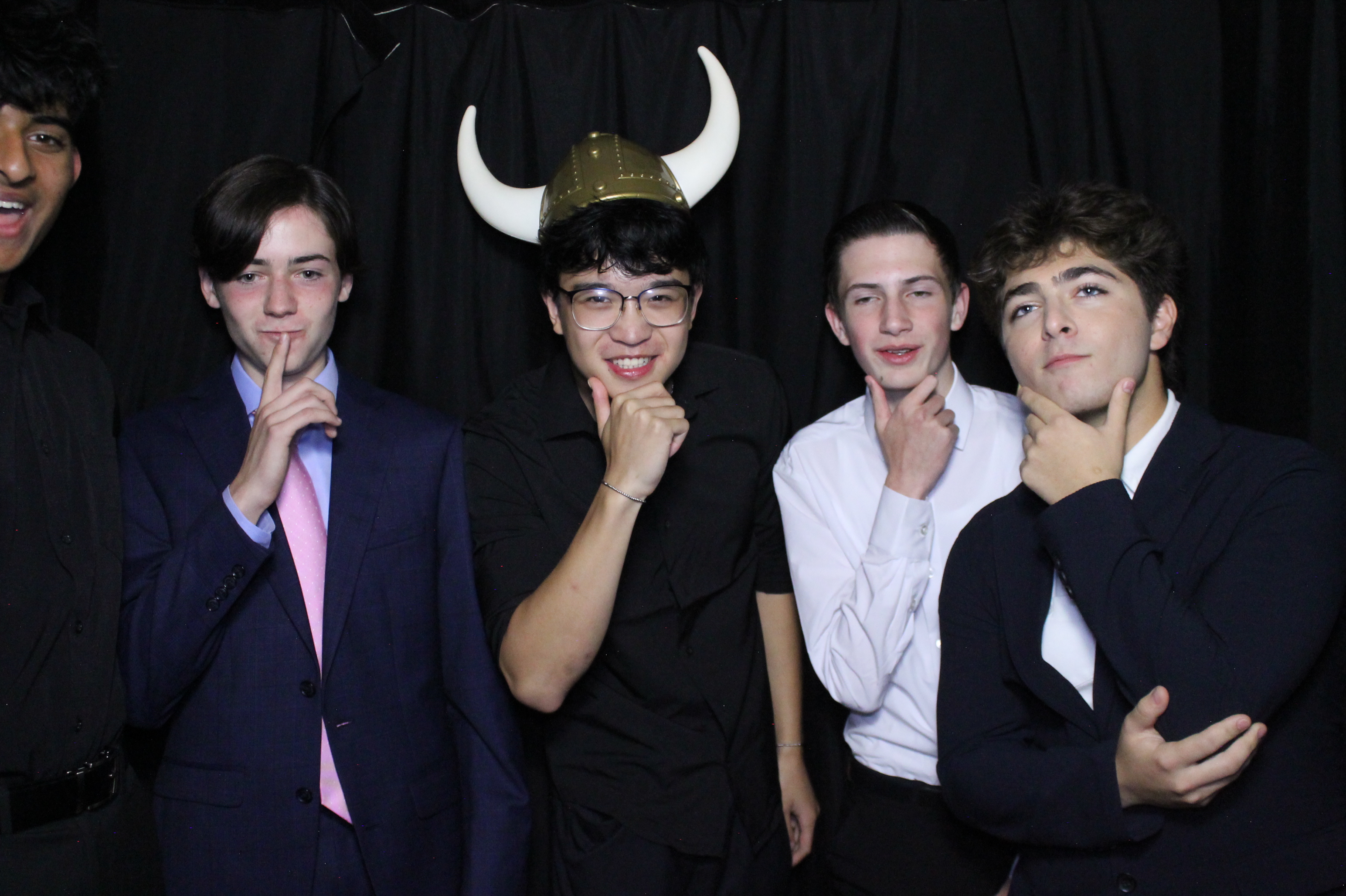 WHHS Homecoming | View more photos from the event at gallery.photoboothcincy.com/u/PhotoBoothCincy/WHHS-Homecoming