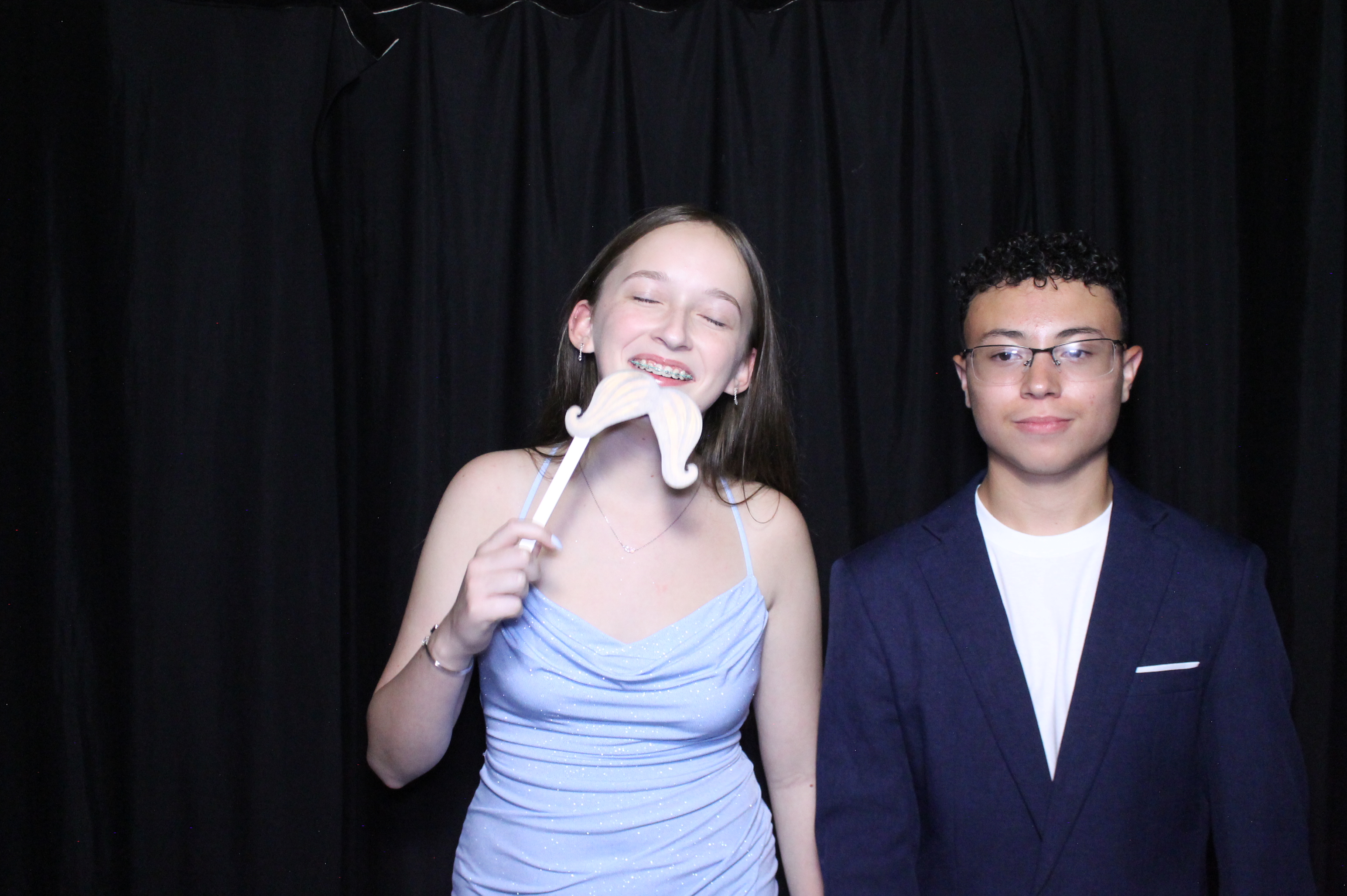 WHHS Homecoming | View more photos from the event at gallery.photoboothcincy.com/u/PhotoBoothCincy/WHHS-Homecoming