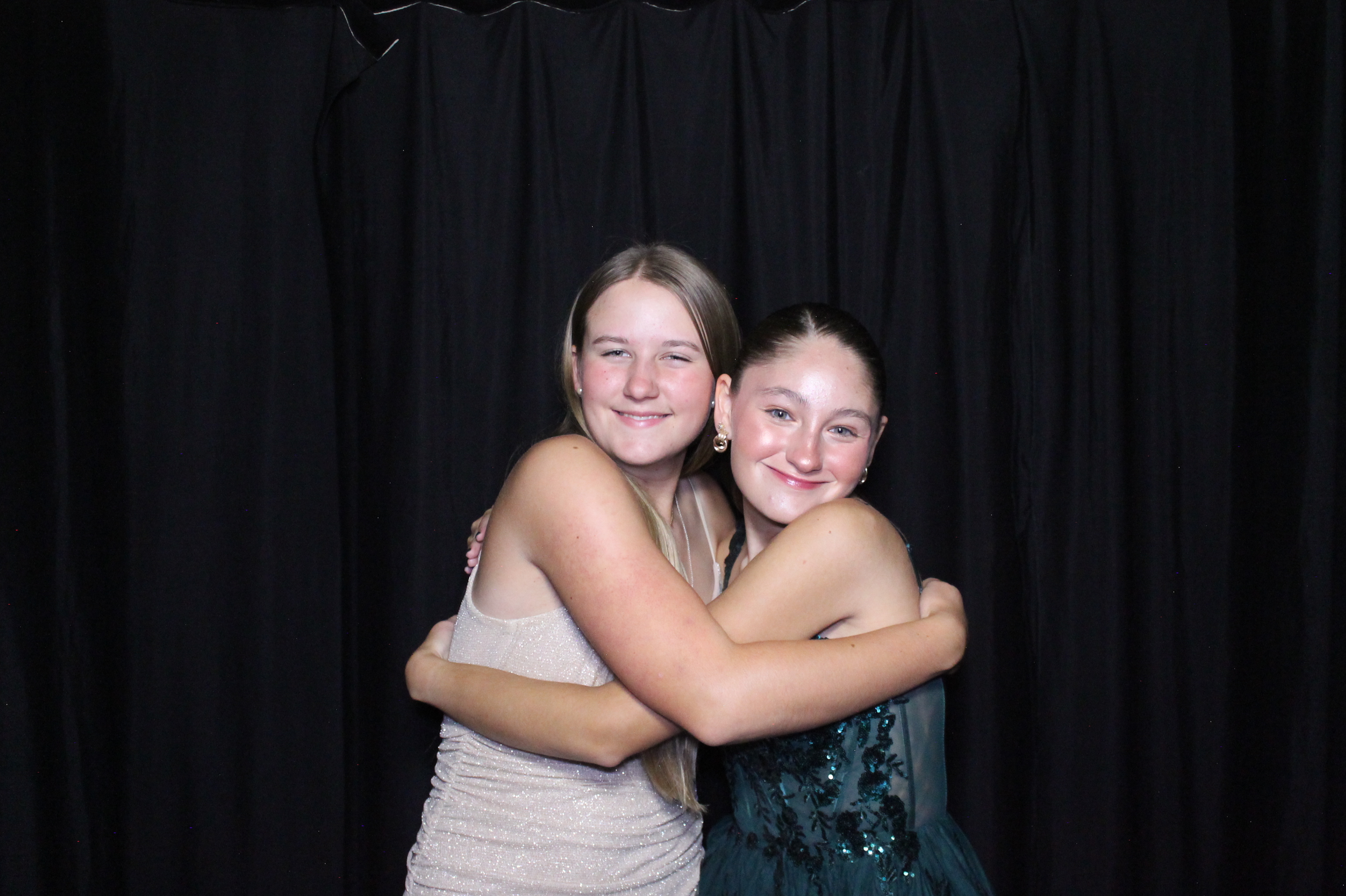 WHHS Homecoming | View more photos from the event at gallery.photoboothcincy.com/u/PhotoBoothCincy/WHHS-Homecoming