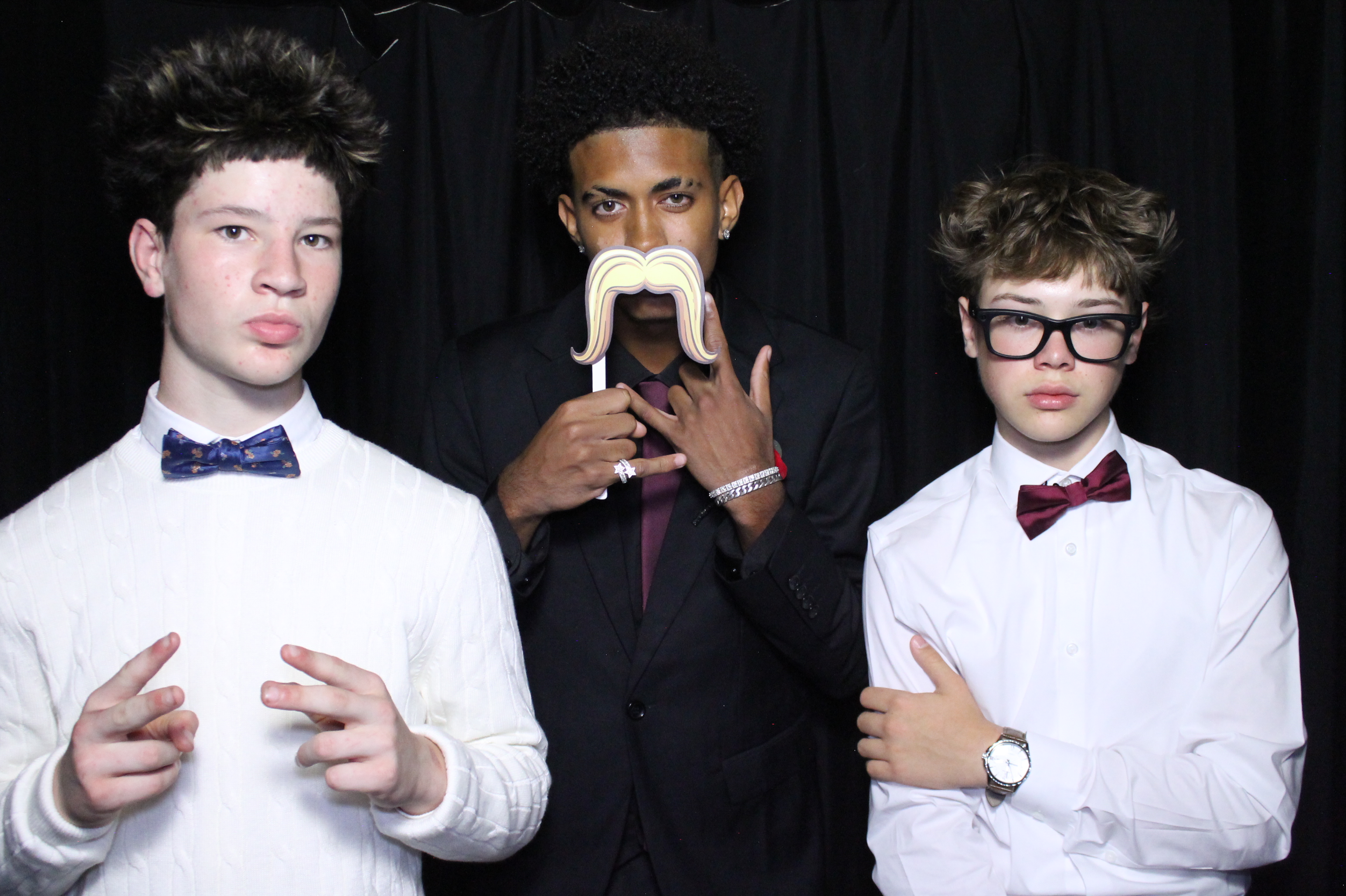 WHHS Homecoming | View more photos from the event at gallery.photoboothcincy.com/u/PhotoBoothCincy/WHHS-Homecoming