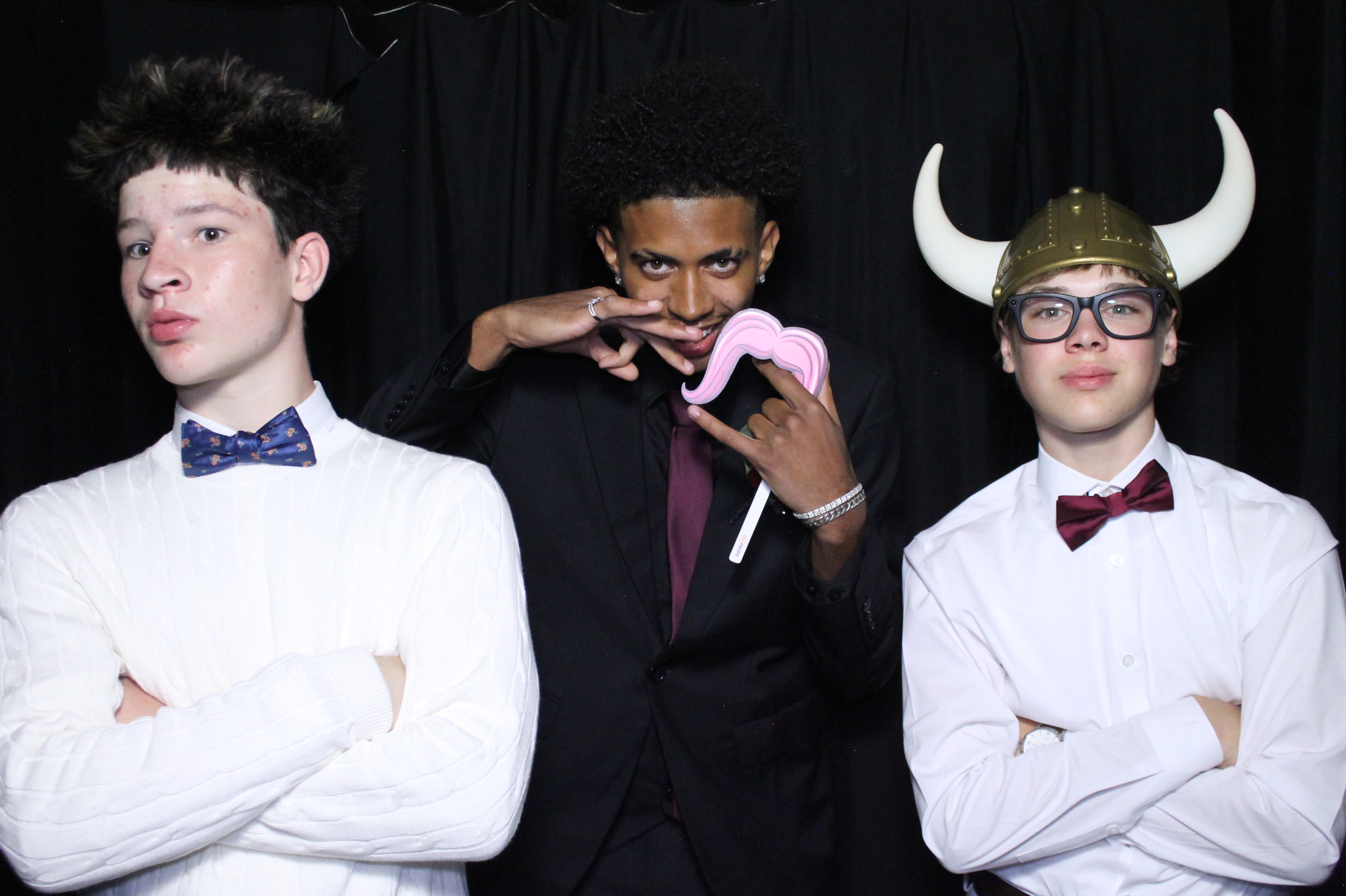WHHS Homecoming | View more photos from the event at gallery.photoboothcincy.com/u/PhotoBoothCincy/WHHS-Homecoming