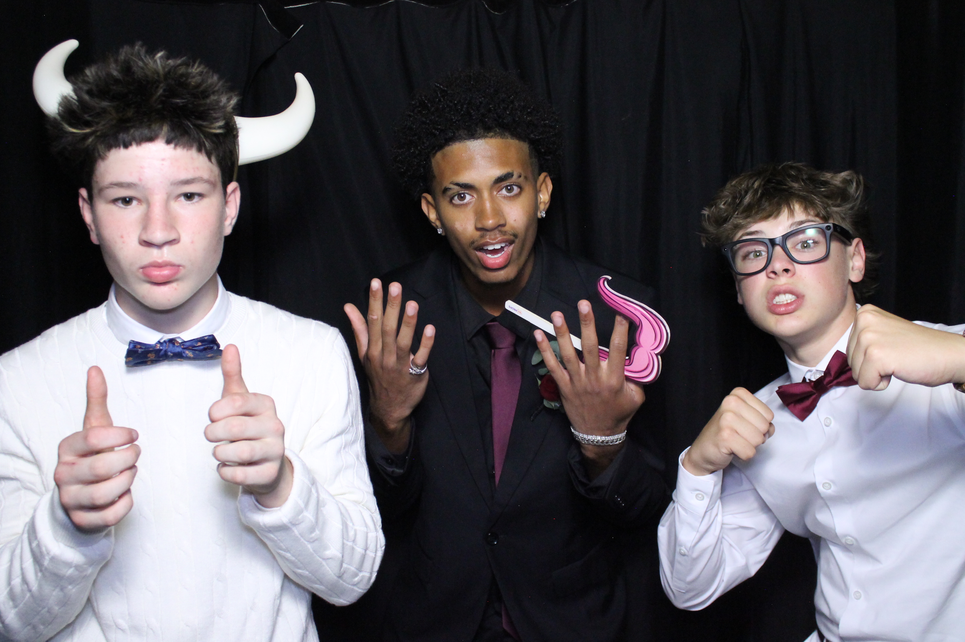 WHHS Homecoming | View more photos from the event at gallery.photoboothcincy.com/u/PhotoBoothCincy/WHHS-Homecoming