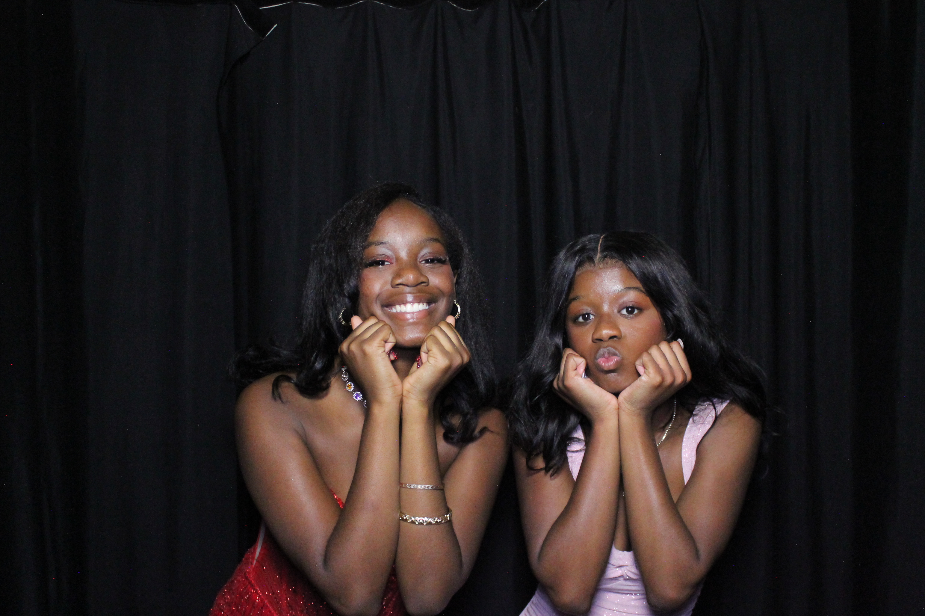 WHHS Homecoming | View more photos from the event at gallery.photoboothcincy.com/u/PhotoBoothCincy/WHHS-Homecoming