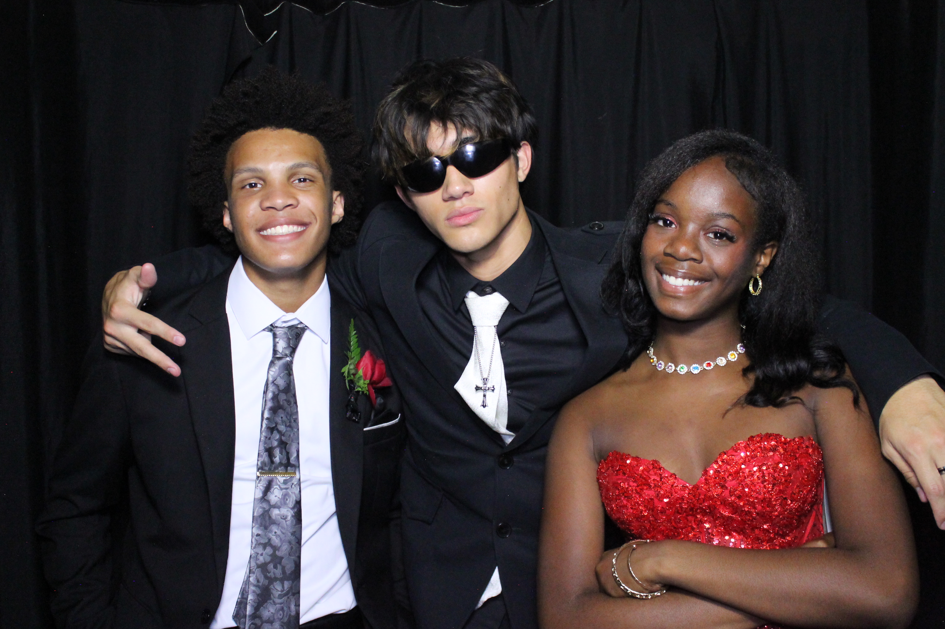 WHHS Homecoming | View more photos from the event at gallery.photoboothcincy.com/u/PhotoBoothCincy/WHHS-Homecoming
