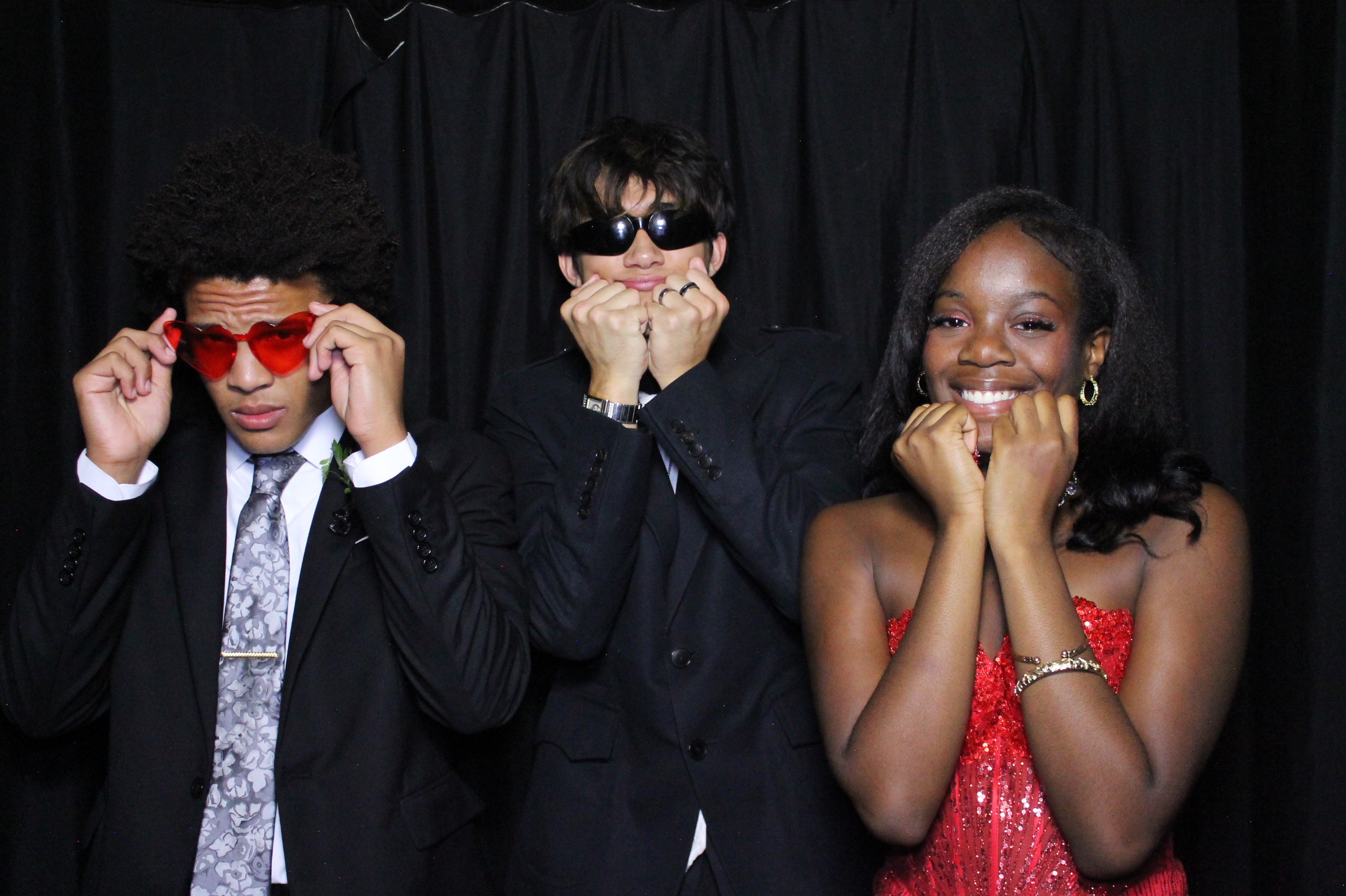WHHS Homecoming | View more photos from the event at gallery.photoboothcincy.com/u/PhotoBoothCincy/WHHS-Homecoming