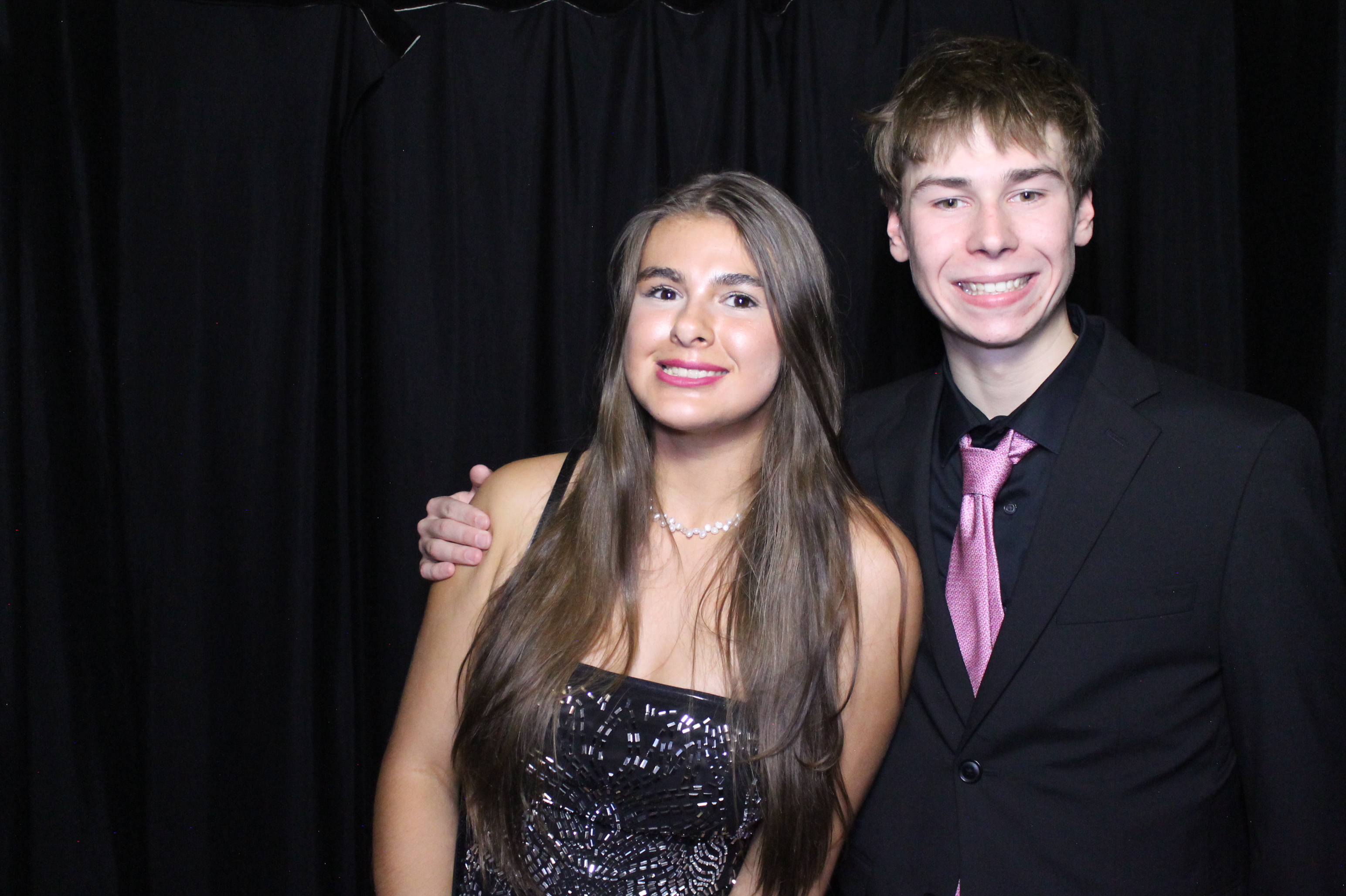 WHHS Homecoming | View more photos from the event at gallery.photoboothcincy.com/u/PhotoBoothCincy/WHHS-Homecoming