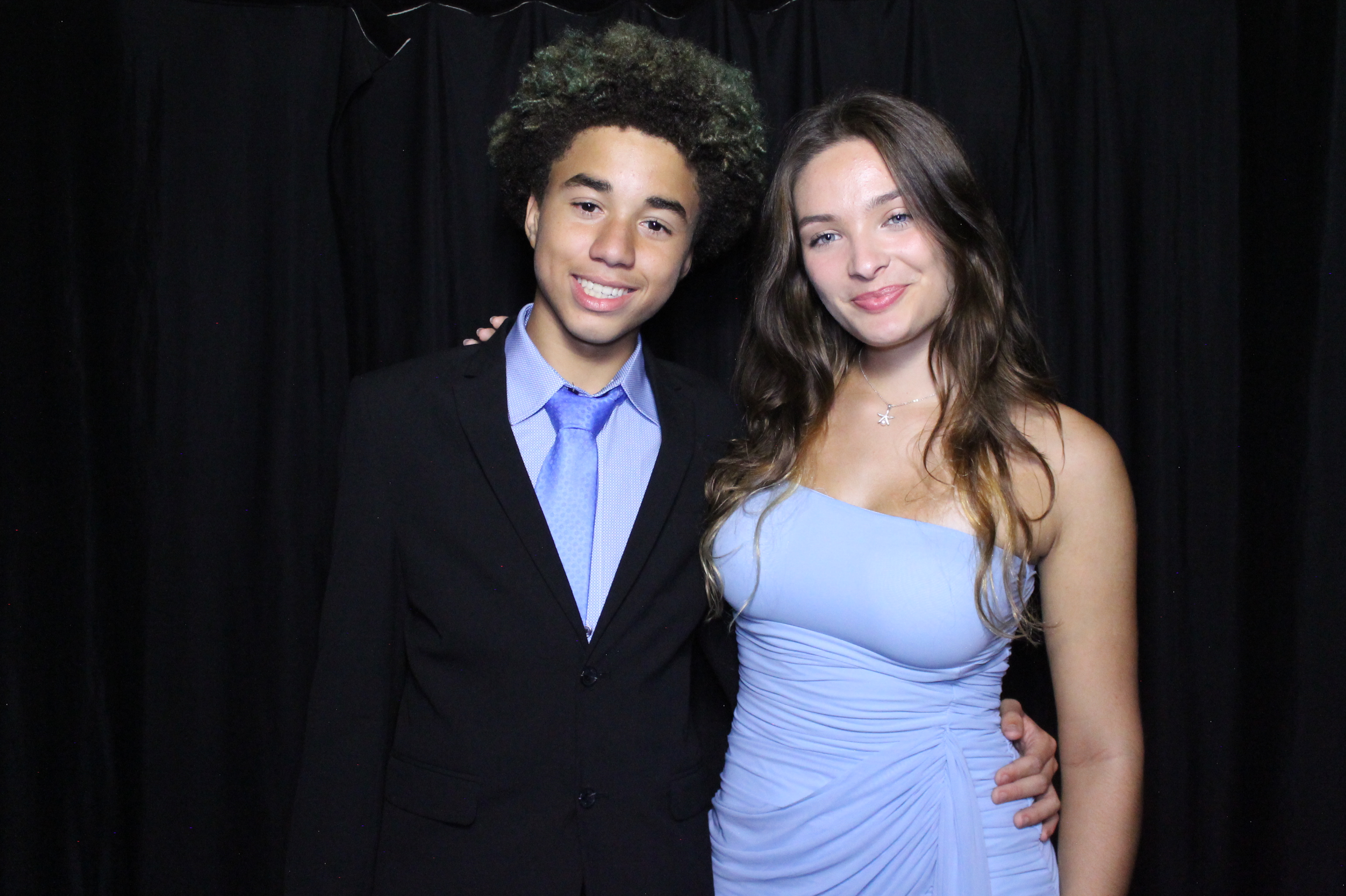 WHHS Homecoming | View more photos from the event at gallery.photoboothcincy.com/u/PhotoBoothCincy/WHHS-Homecoming