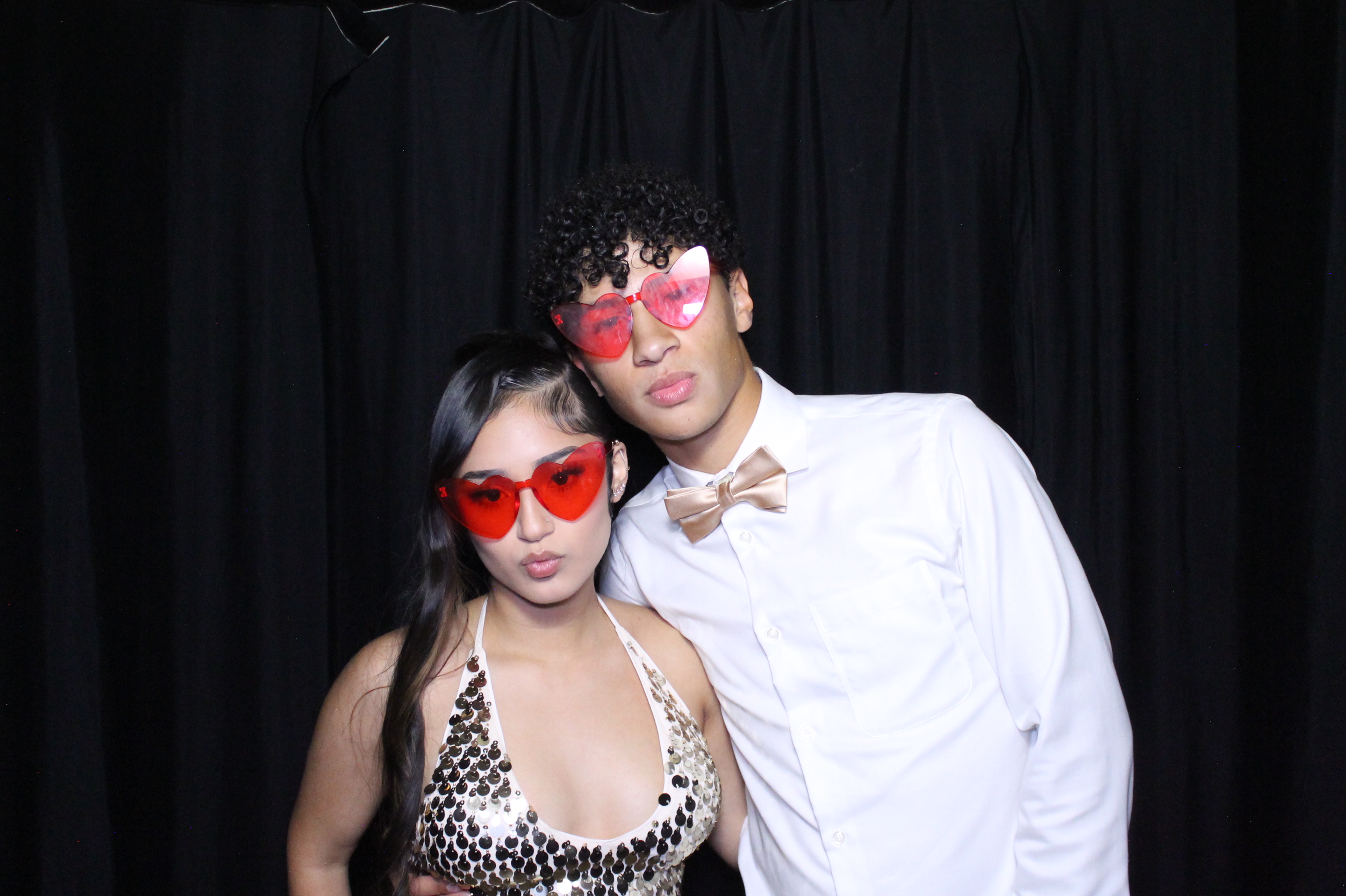 WHHS Homecoming | View more photos from the event at gallery.photoboothcincy.com/u/PhotoBoothCincy/WHHS-Homecoming