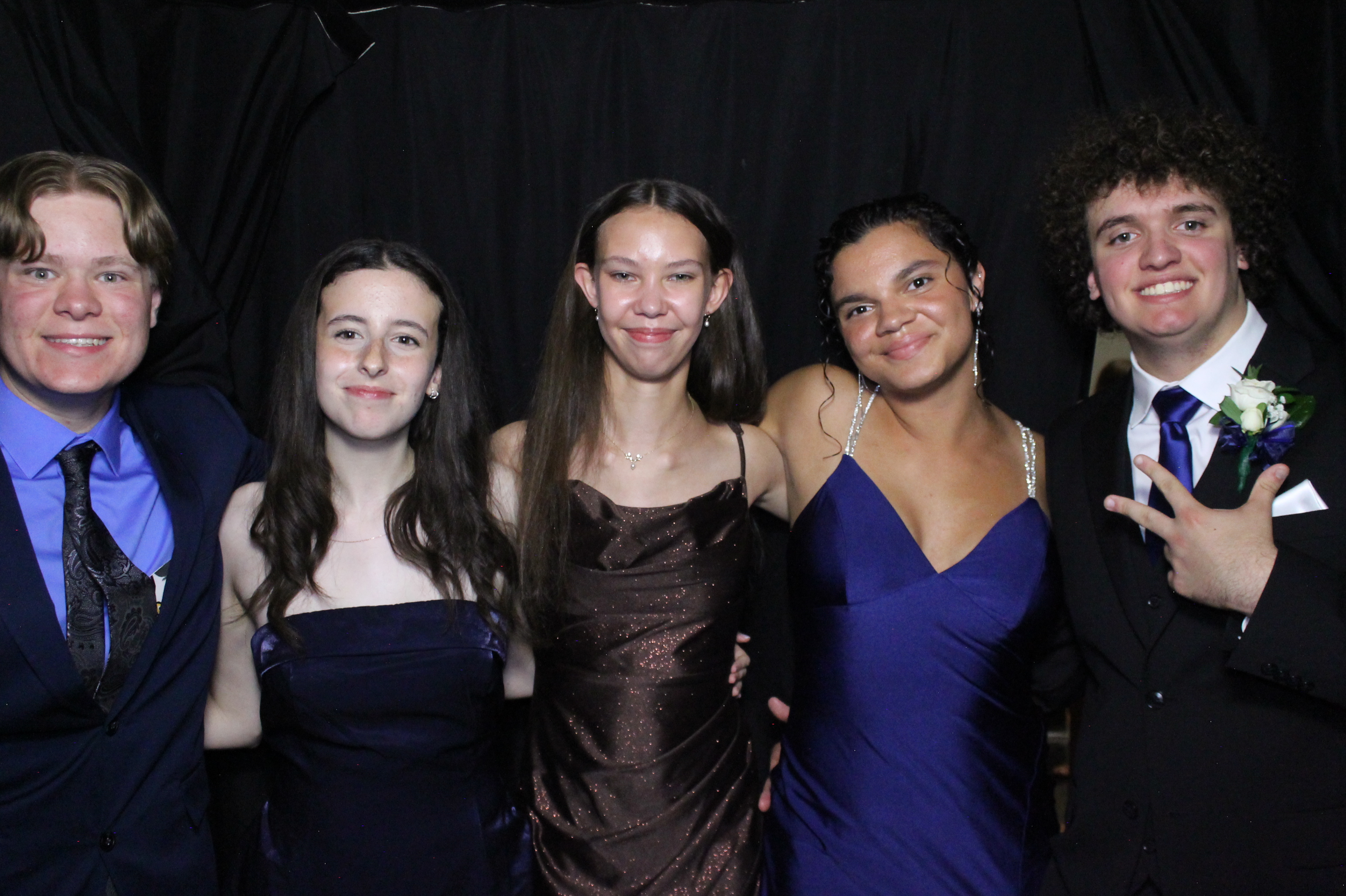 WHHS Homecoming | View more photos from the event at gallery.photoboothcincy.com/u/PhotoBoothCincy/WHHS-Homecoming