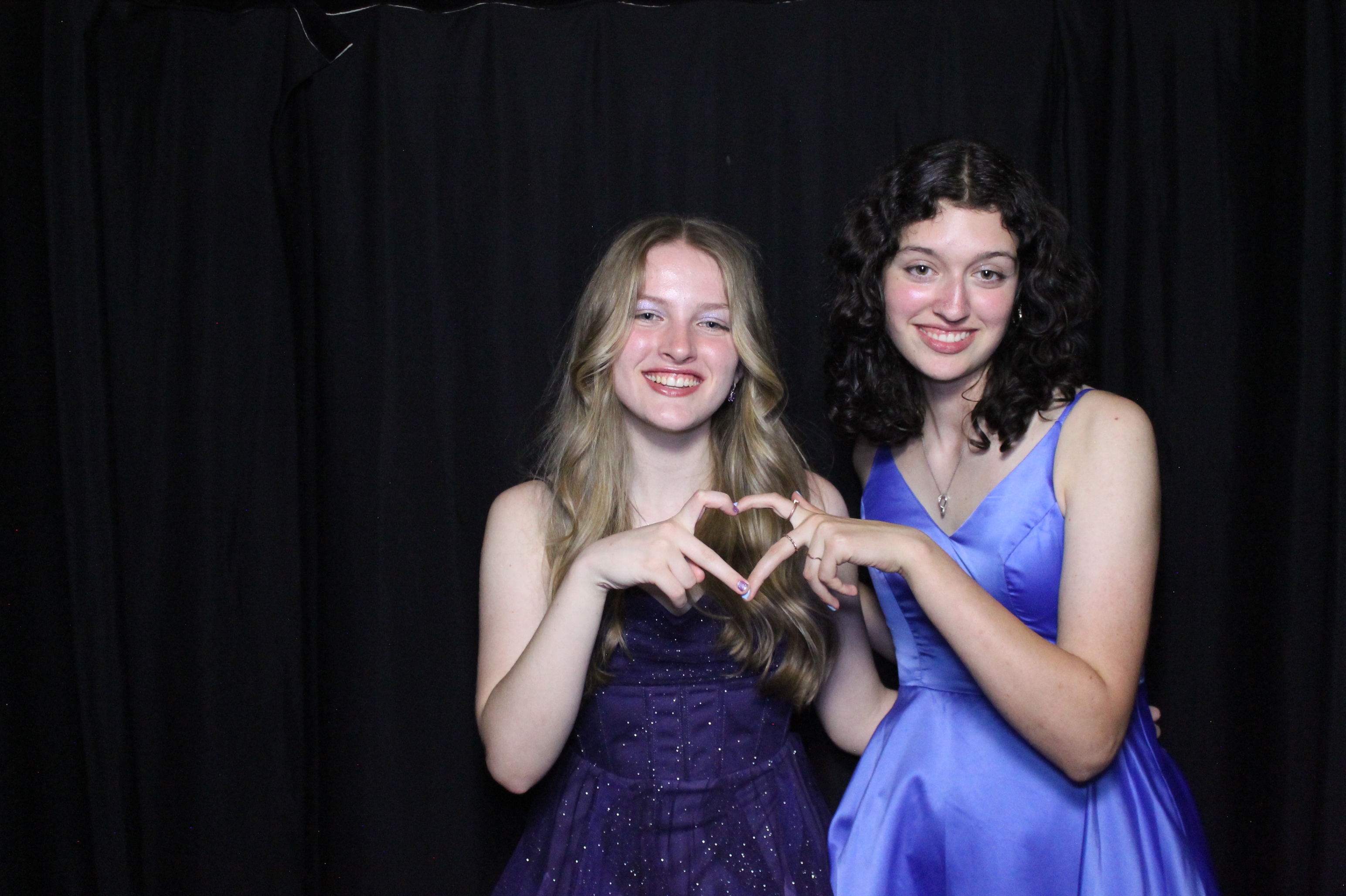 WHHS Homecoming | View more photos from the event at gallery.photoboothcincy.com/u/PhotoBoothCincy/WHHS-Homecoming