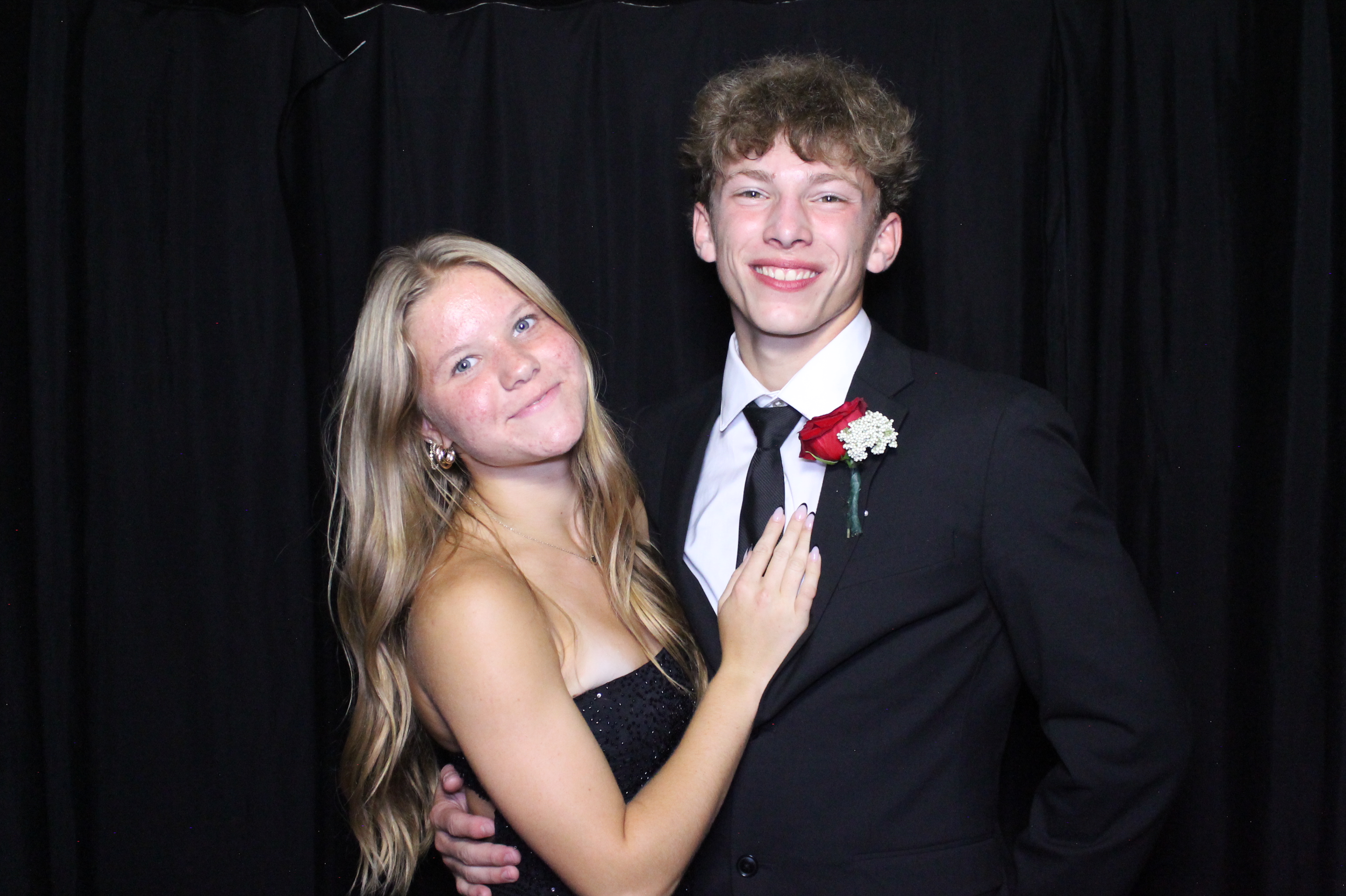 WHHS Homecoming | View more photos from the event at gallery.photoboothcincy.com/u/PhotoBoothCincy/WHHS-Homecoming