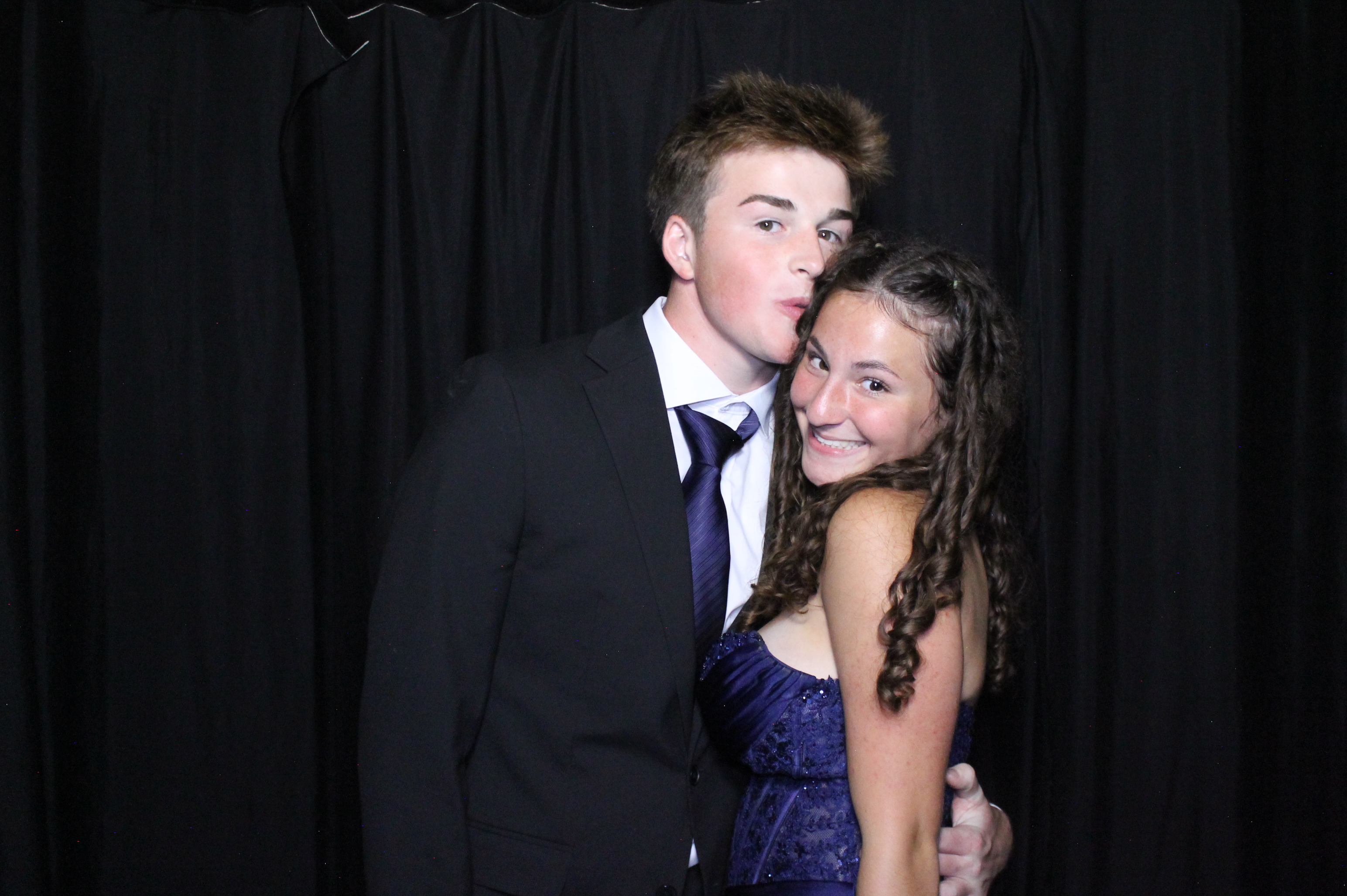 WHHS Homecoming | View more photos from the event at gallery.photoboothcincy.com/u/PhotoBoothCincy/WHHS-Homecoming