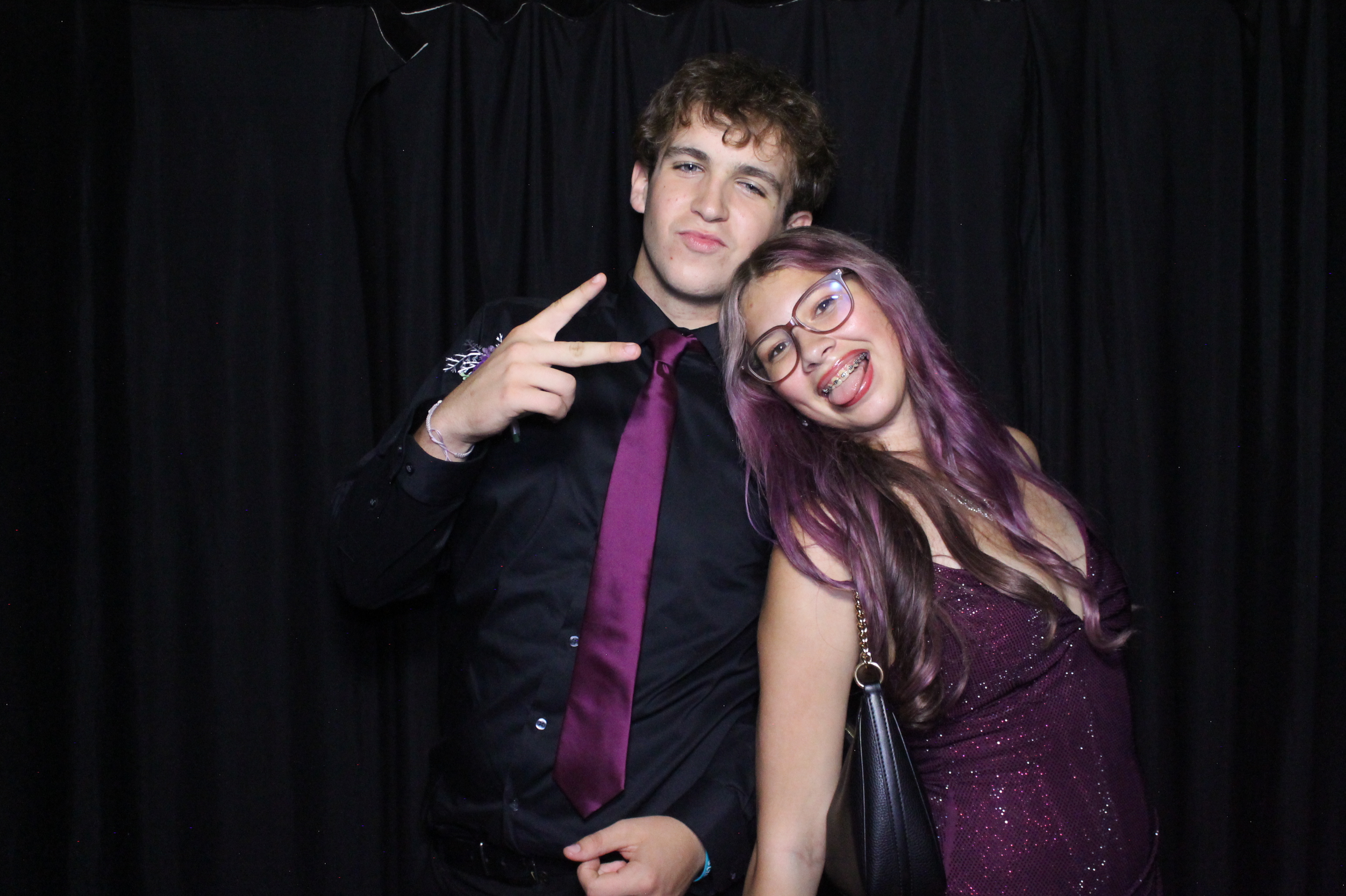 WHHS Homecoming | View more photos from the event at gallery.photoboothcincy.com/u/PhotoBoothCincy/WHHS-Homecoming