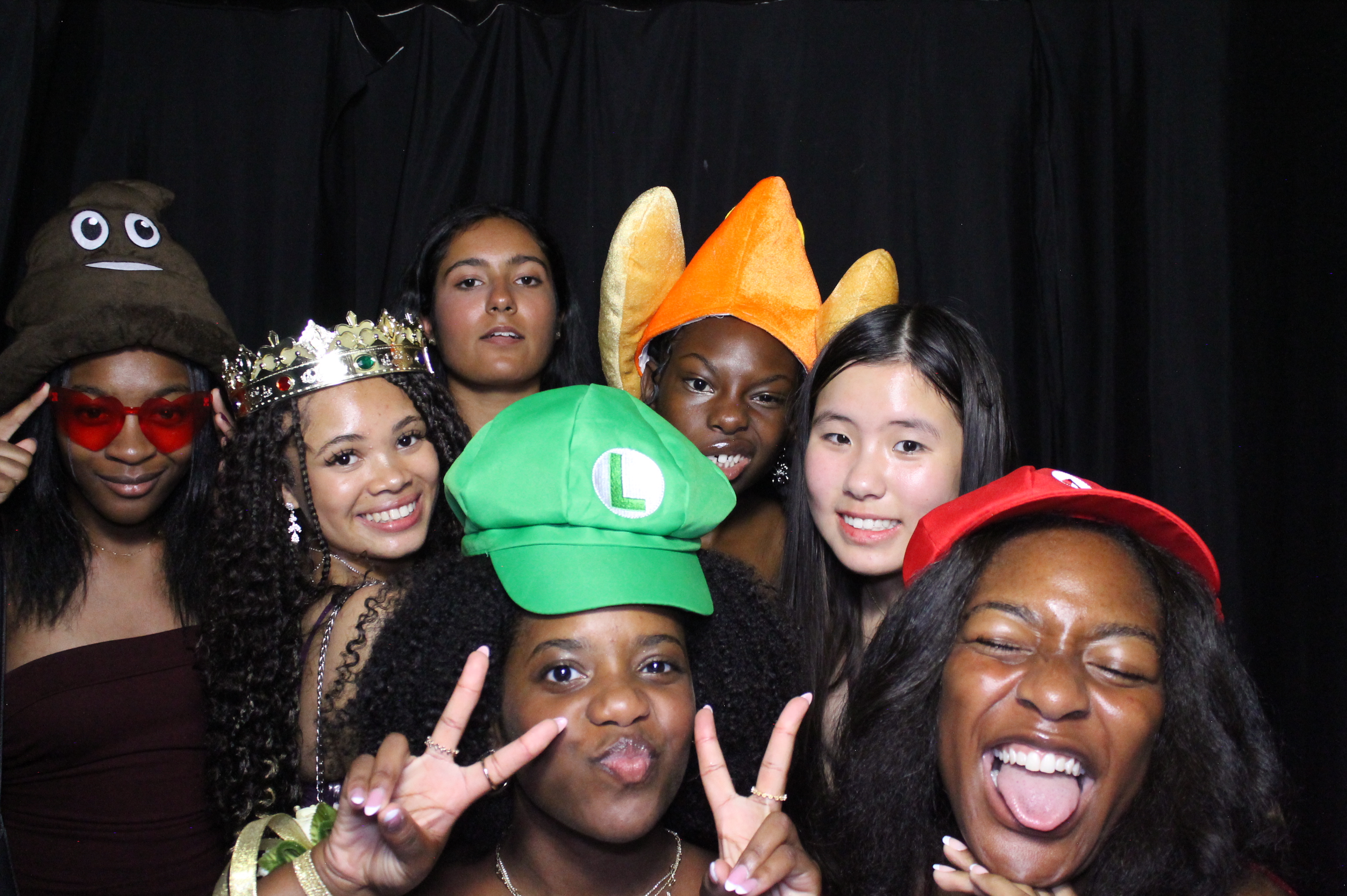 WHHS Homecoming | View more photos from the event at gallery.photoboothcincy.com/u/PhotoBoothCincy/WHHS-Homecoming