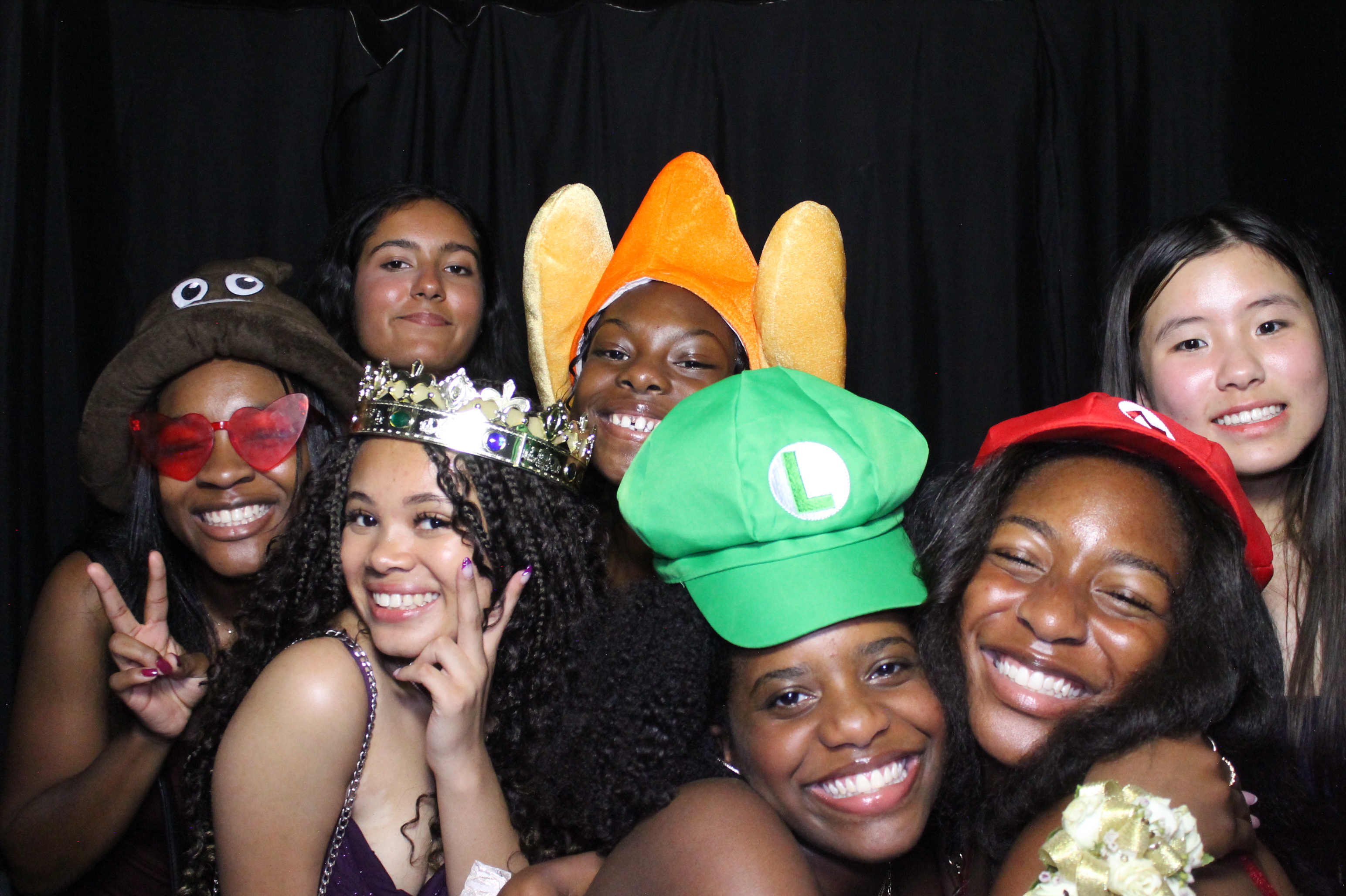 WHHS Homecoming | View more photos from the event at gallery.photoboothcincy.com/u/PhotoBoothCincy/WHHS-Homecoming