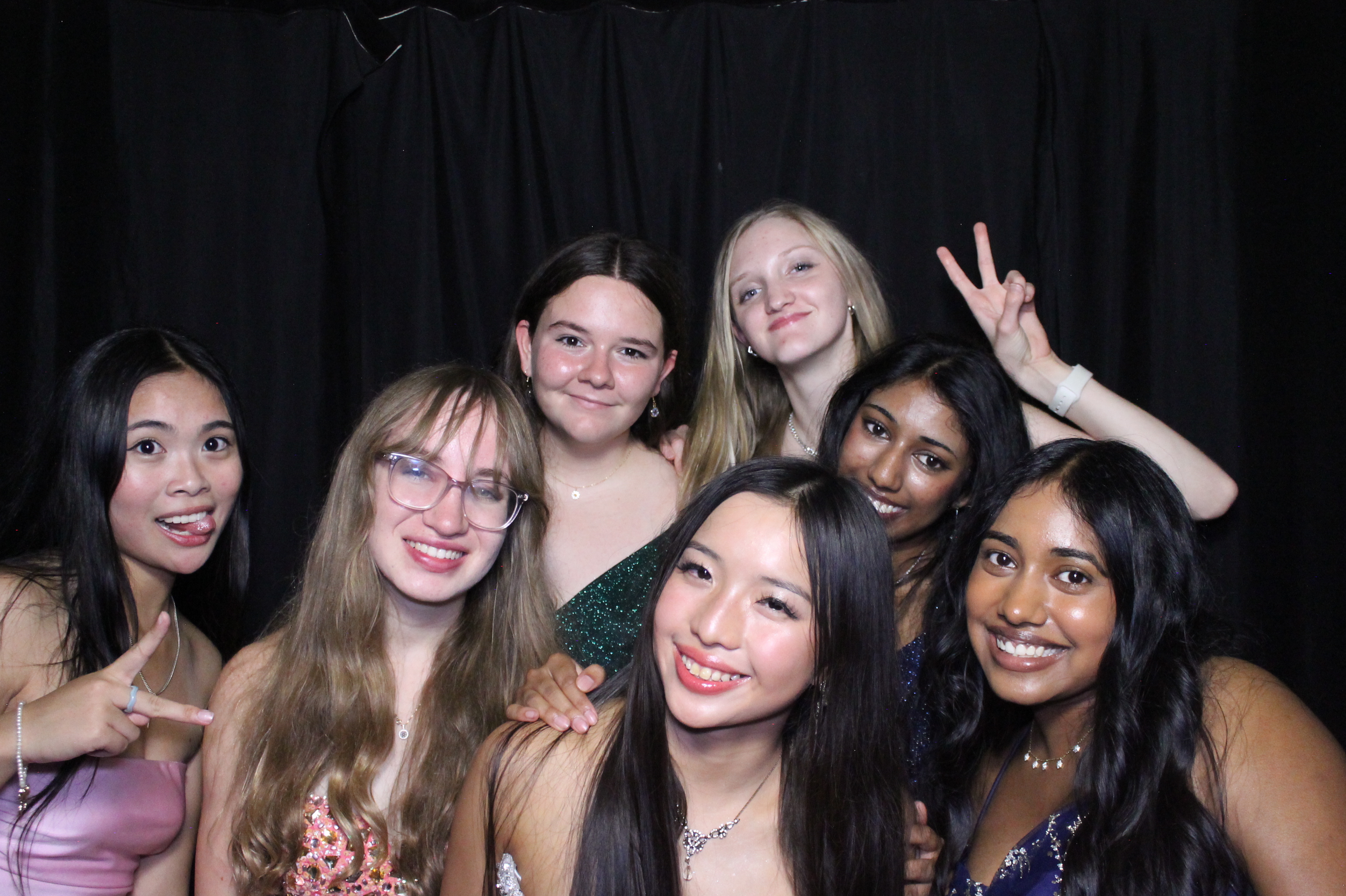 WHHS Homecoming | View more photos from the event at gallery.photoboothcincy.com/u/PhotoBoothCincy/WHHS-Homecoming