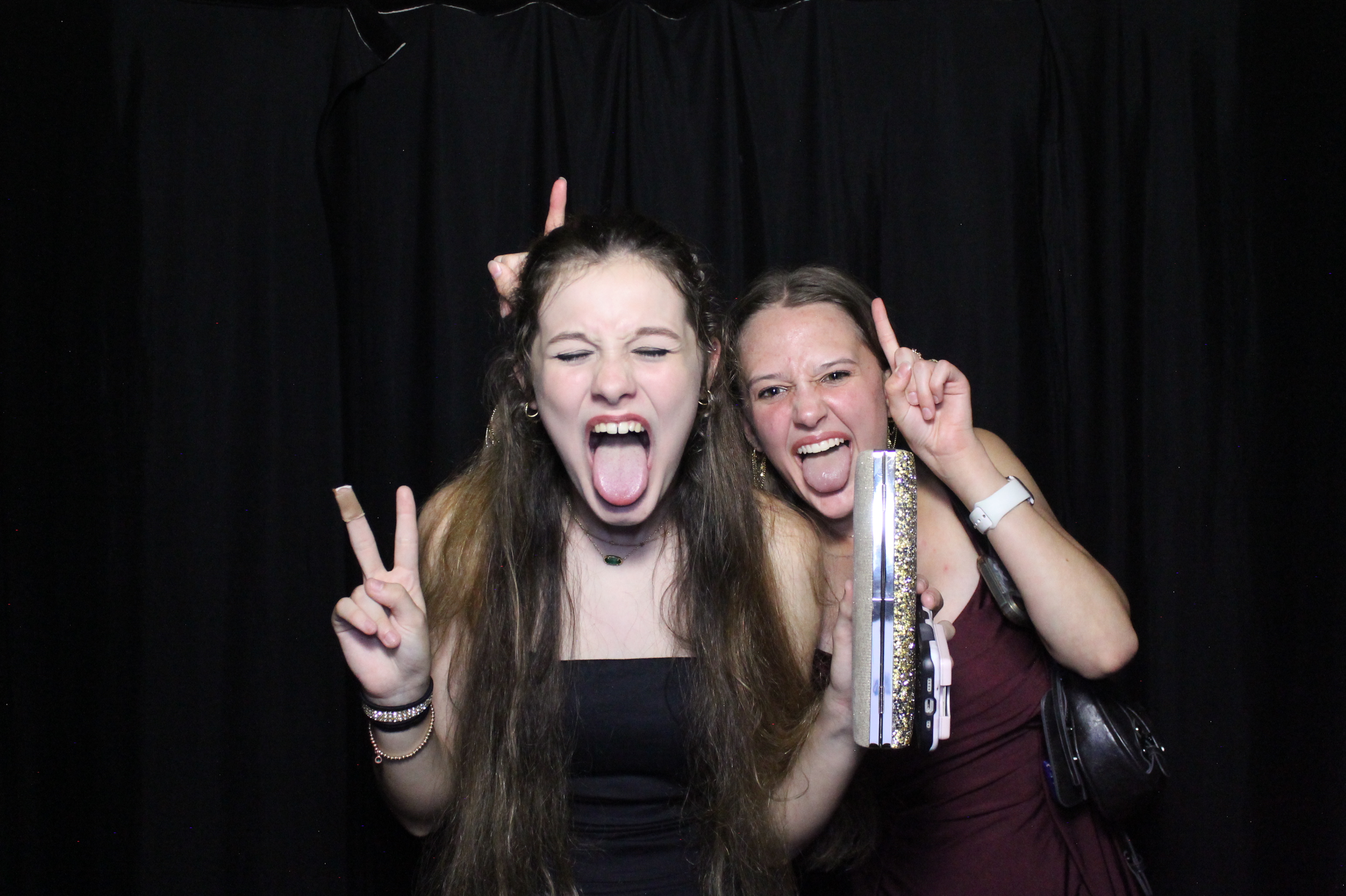 WHHS Homecoming | View more photos from the event at gallery.photoboothcincy.com/u/PhotoBoothCincy/WHHS-Homecoming