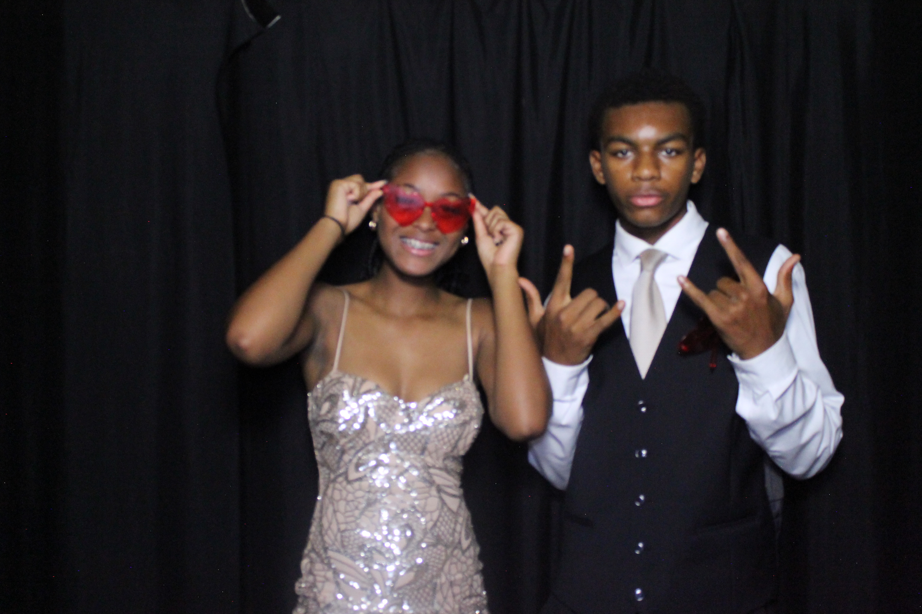 WHHS Homecoming | View more photos from the event at gallery.photoboothcincy.com/u/PhotoBoothCincy/WHHS-Homecoming