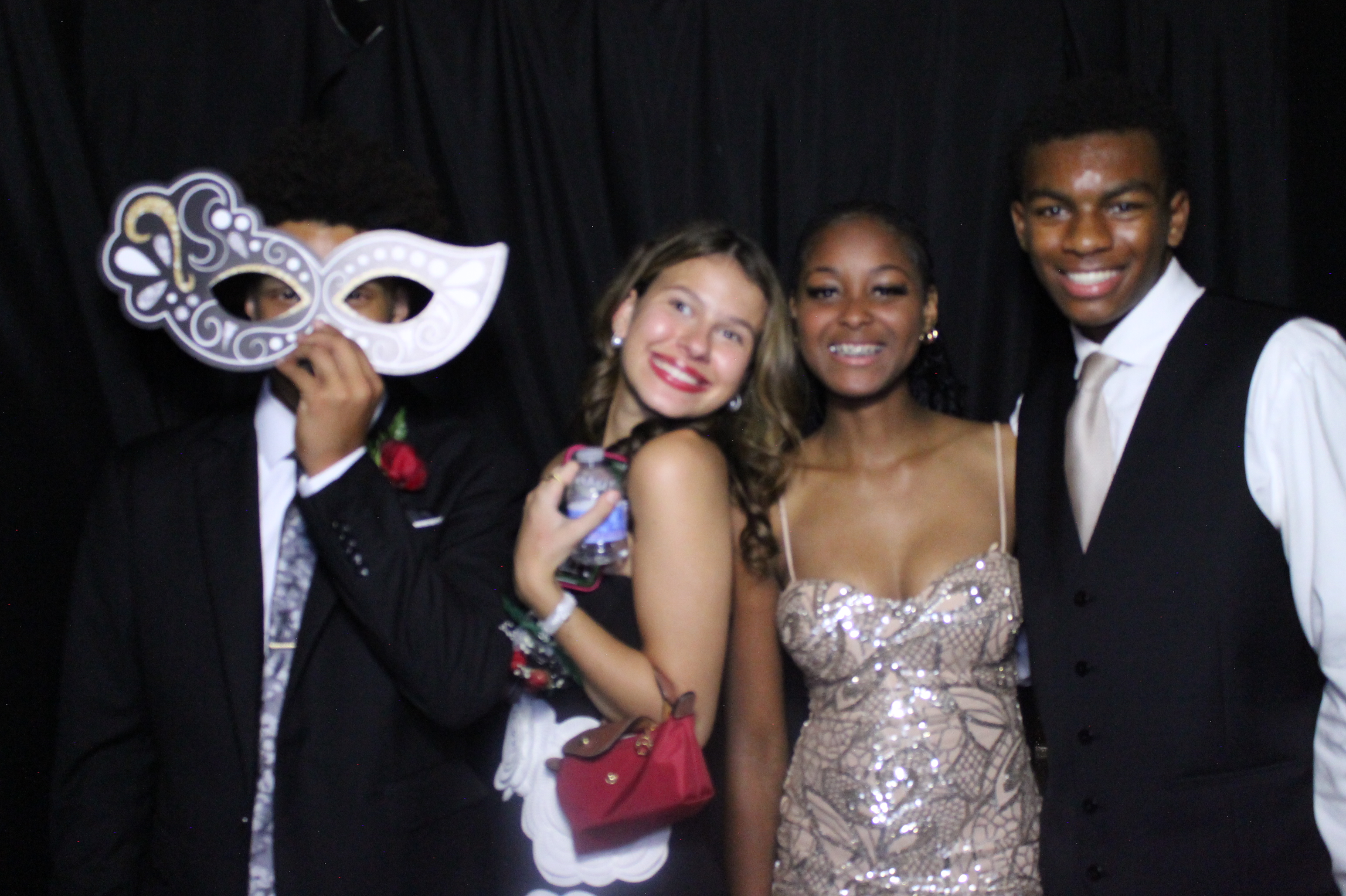 WHHS Homecoming | View more photos from the event at gallery.photoboothcincy.com/u/PhotoBoothCincy/WHHS-Homecoming