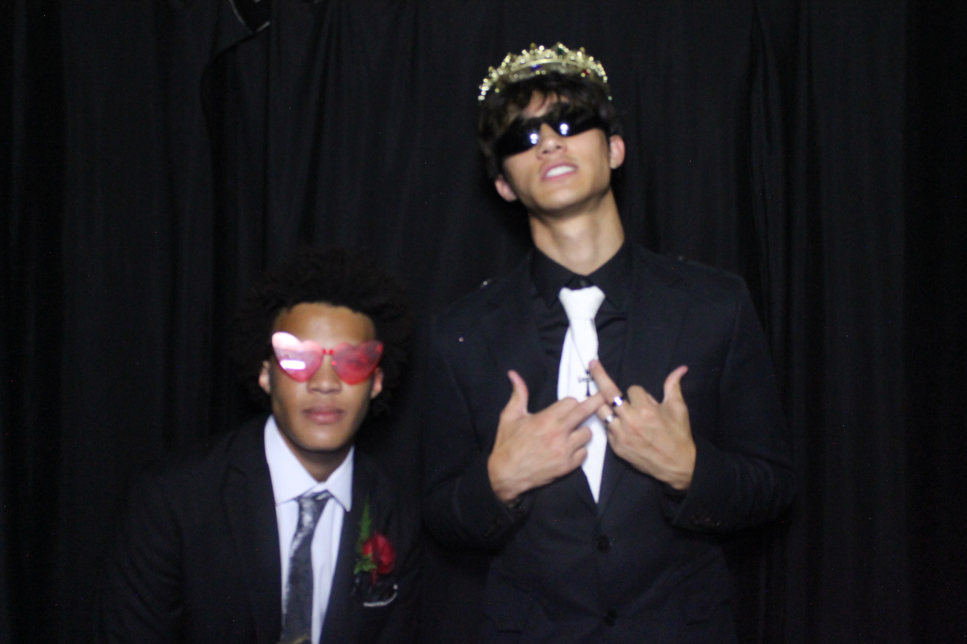 WHHS Homecoming | View more photos from the event at gallery.photoboothcincy.com/u/PhotoBoothCincy/WHHS-Homecoming