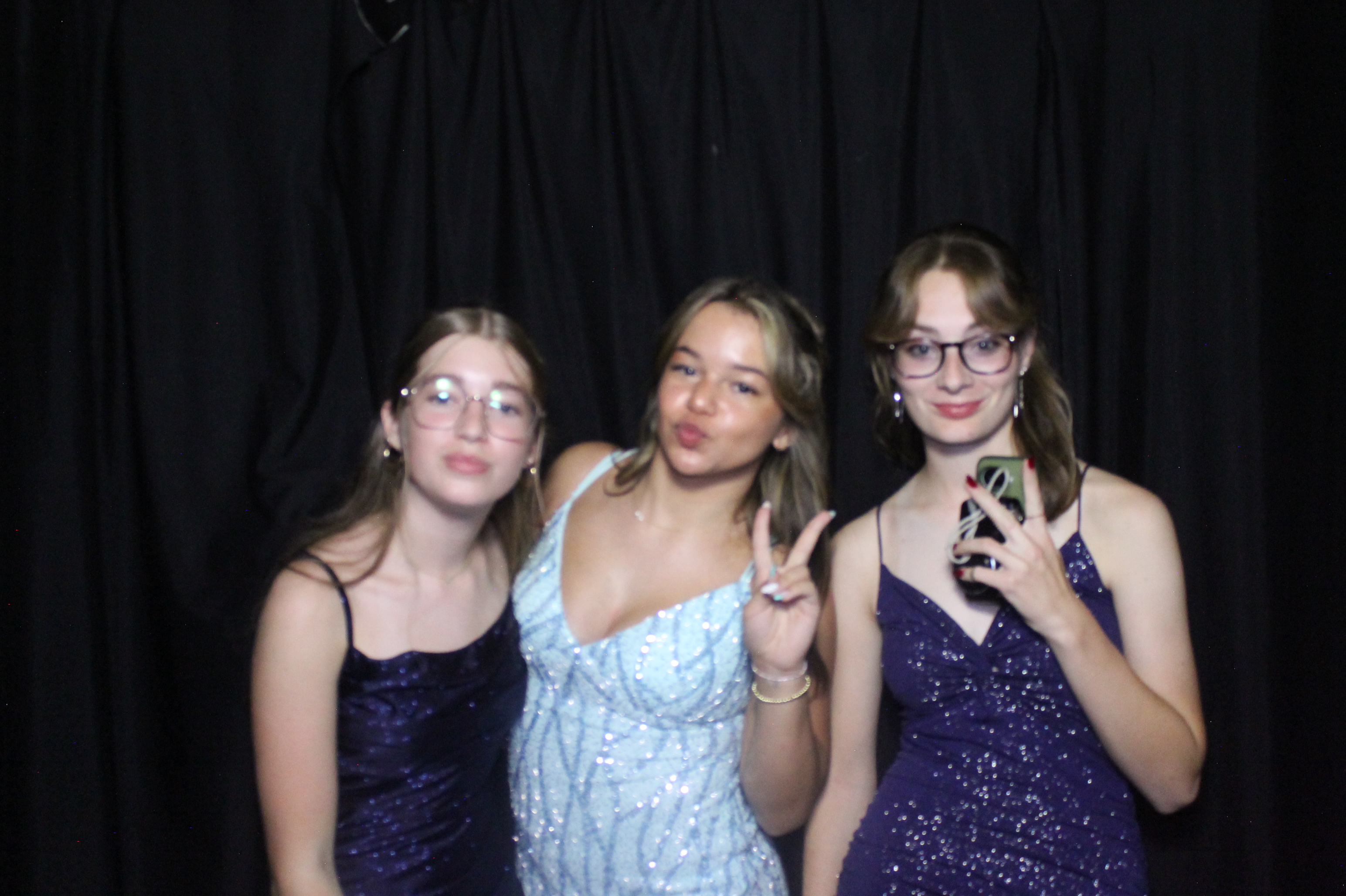 WHHS Homecoming | View more photos from the event at gallery.photoboothcincy.com/u/PhotoBoothCincy/WHHS-Homecoming