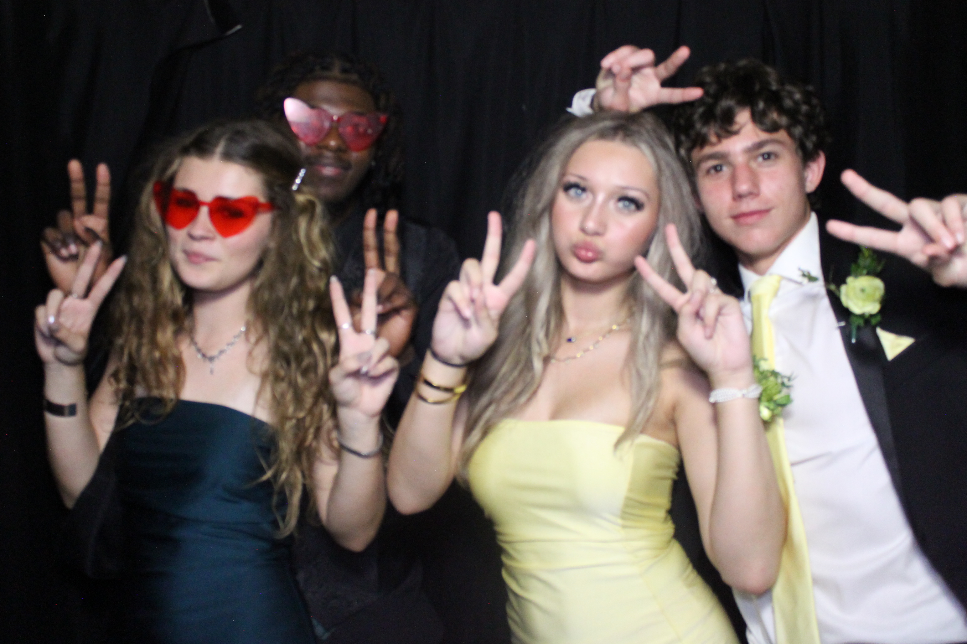 WHHS Homecoming | View more photos from the event at gallery.photoboothcincy.com/u/PhotoBoothCincy/WHHS-Homecoming