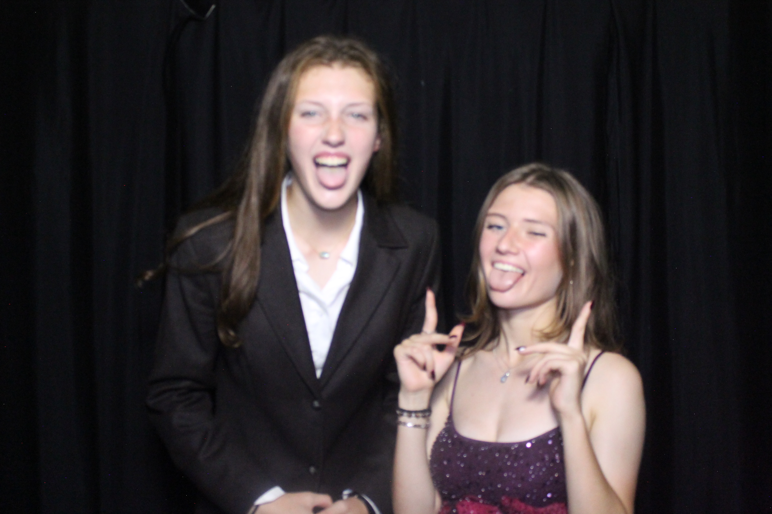 WHHS Homecoming | View more photos from the event at gallery.photoboothcincy.com/u/PhotoBoothCincy/WHHS-Homecoming