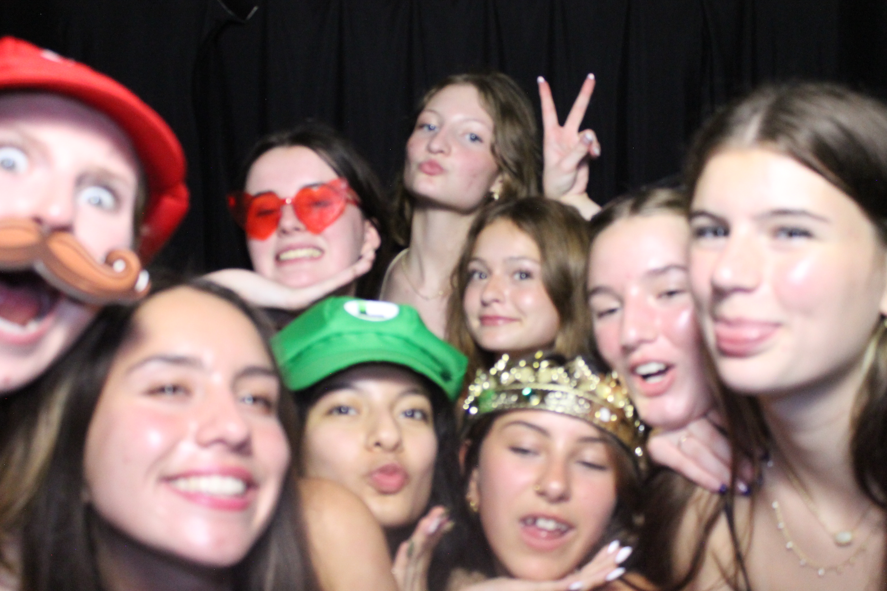 WHHS Homecoming | View more photos from the event at gallery.photoboothcincy.com/u/PhotoBoothCincy/WHHS-Homecoming