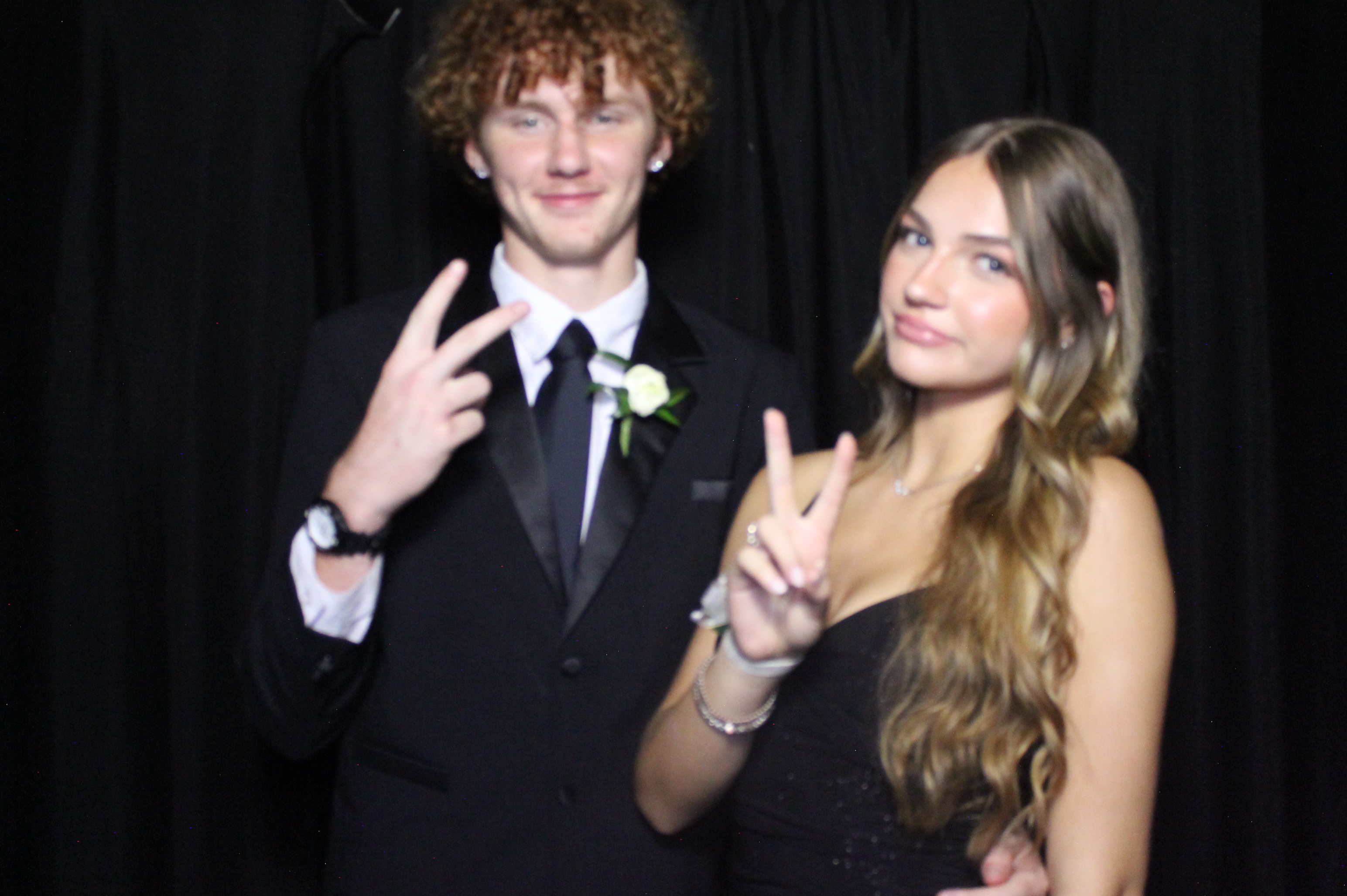 WHHS Homecoming | View more photos from the event at gallery.photoboothcincy.com/u/PhotoBoothCincy/WHHS-Homecoming