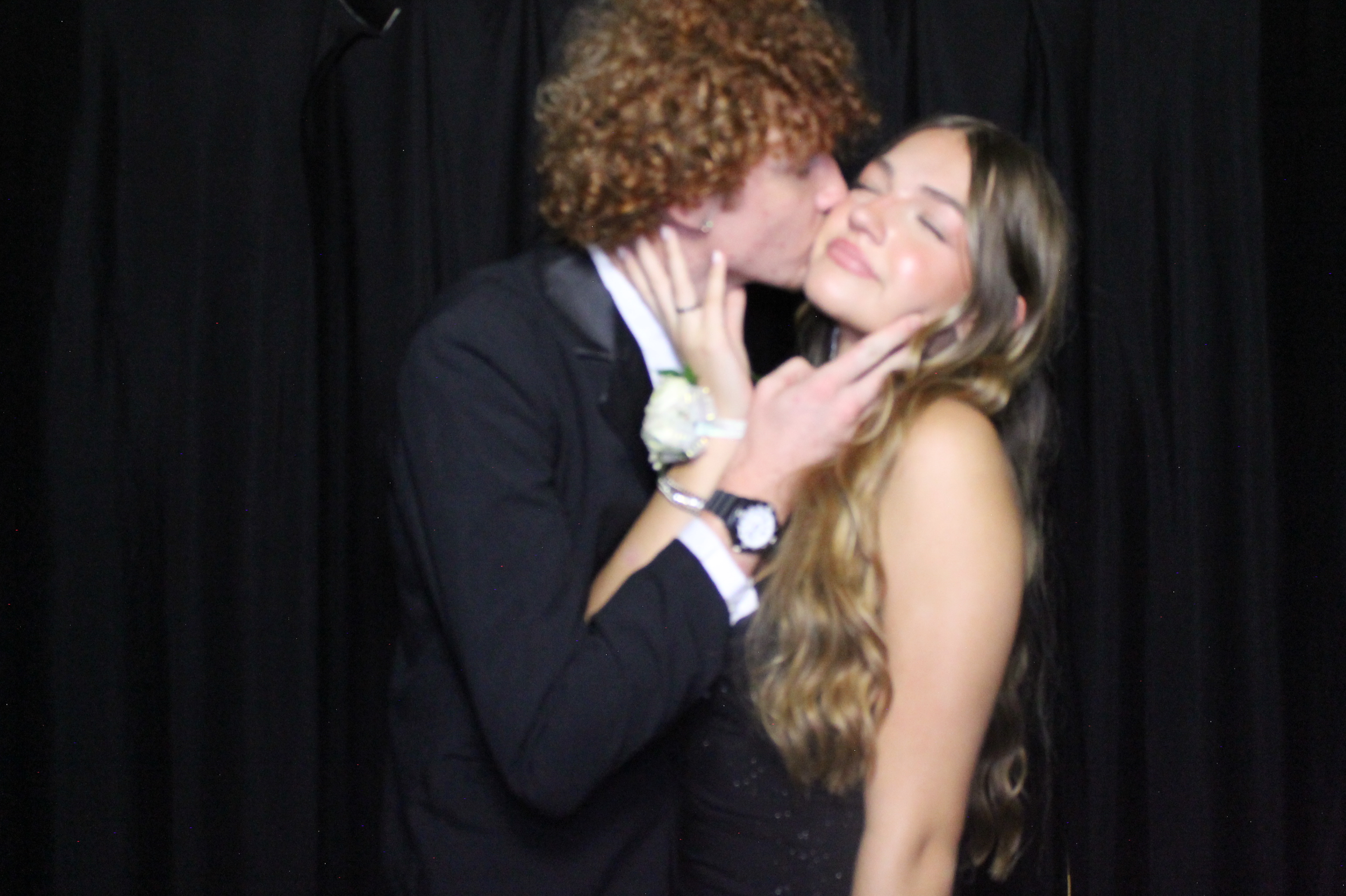 WHHS Homecoming | View more photos from the event at gallery.photoboothcincy.com/u/PhotoBoothCincy/WHHS-Homecoming