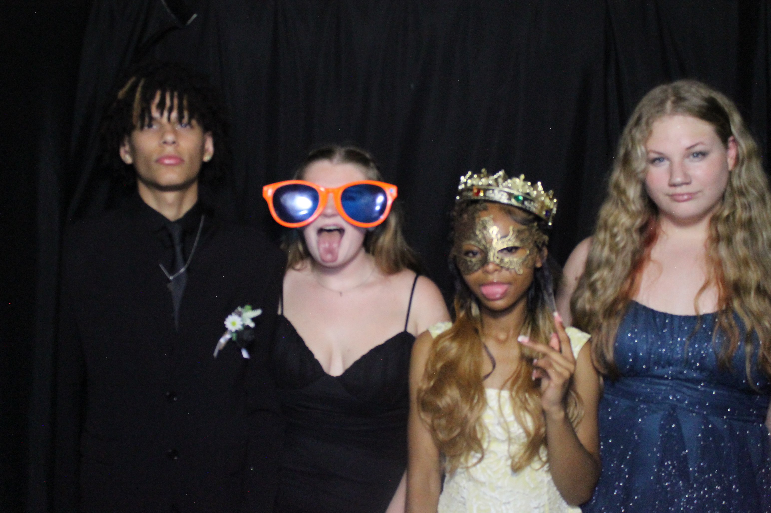 WHHS Homecoming | View more photos from the event at gallery.photoboothcincy.com/u/PhotoBoothCincy/WHHS-Homecoming