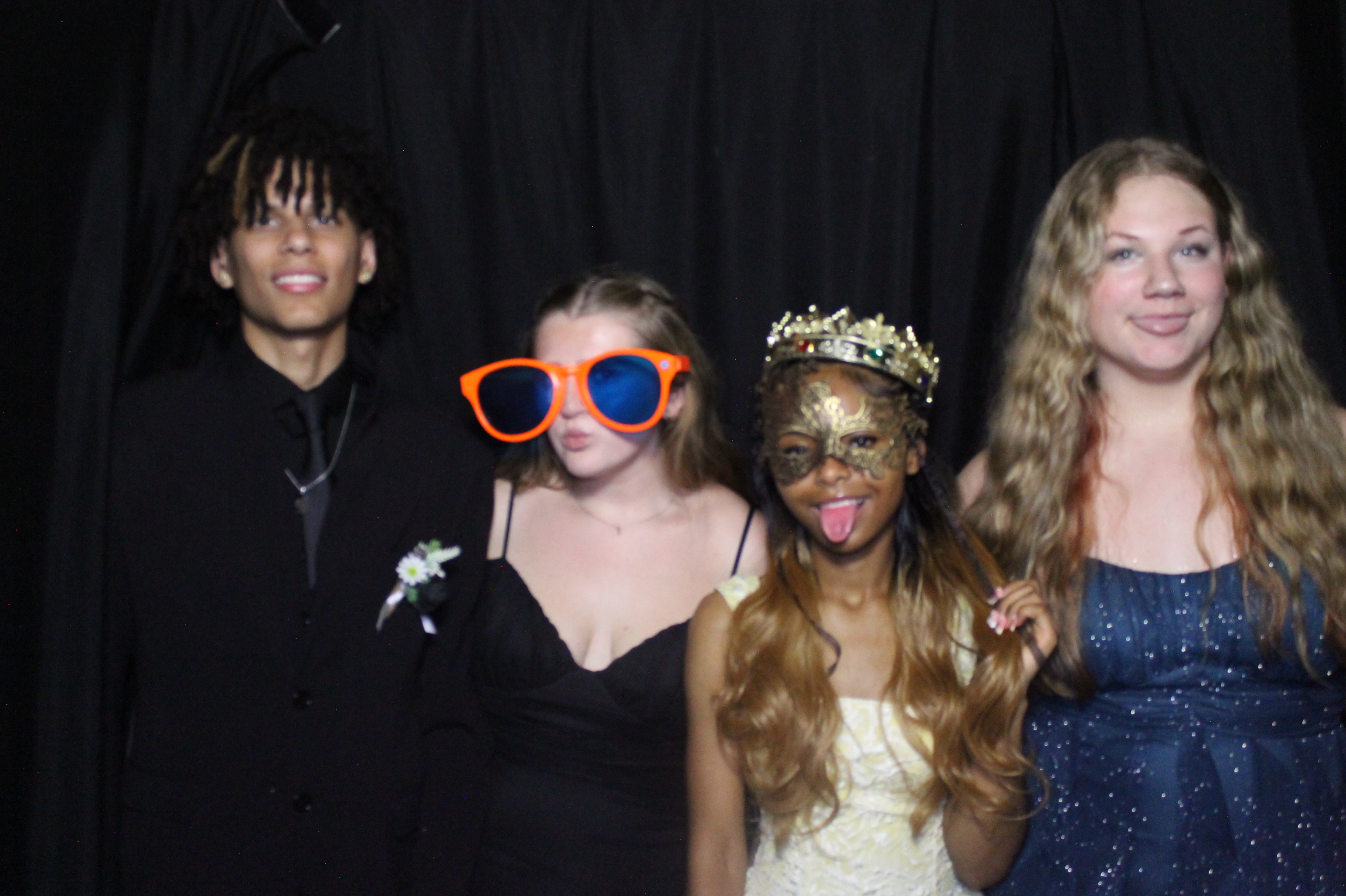 WHHS Homecoming | View more photos from the event at gallery.photoboothcincy.com/u/PhotoBoothCincy/WHHS-Homecoming