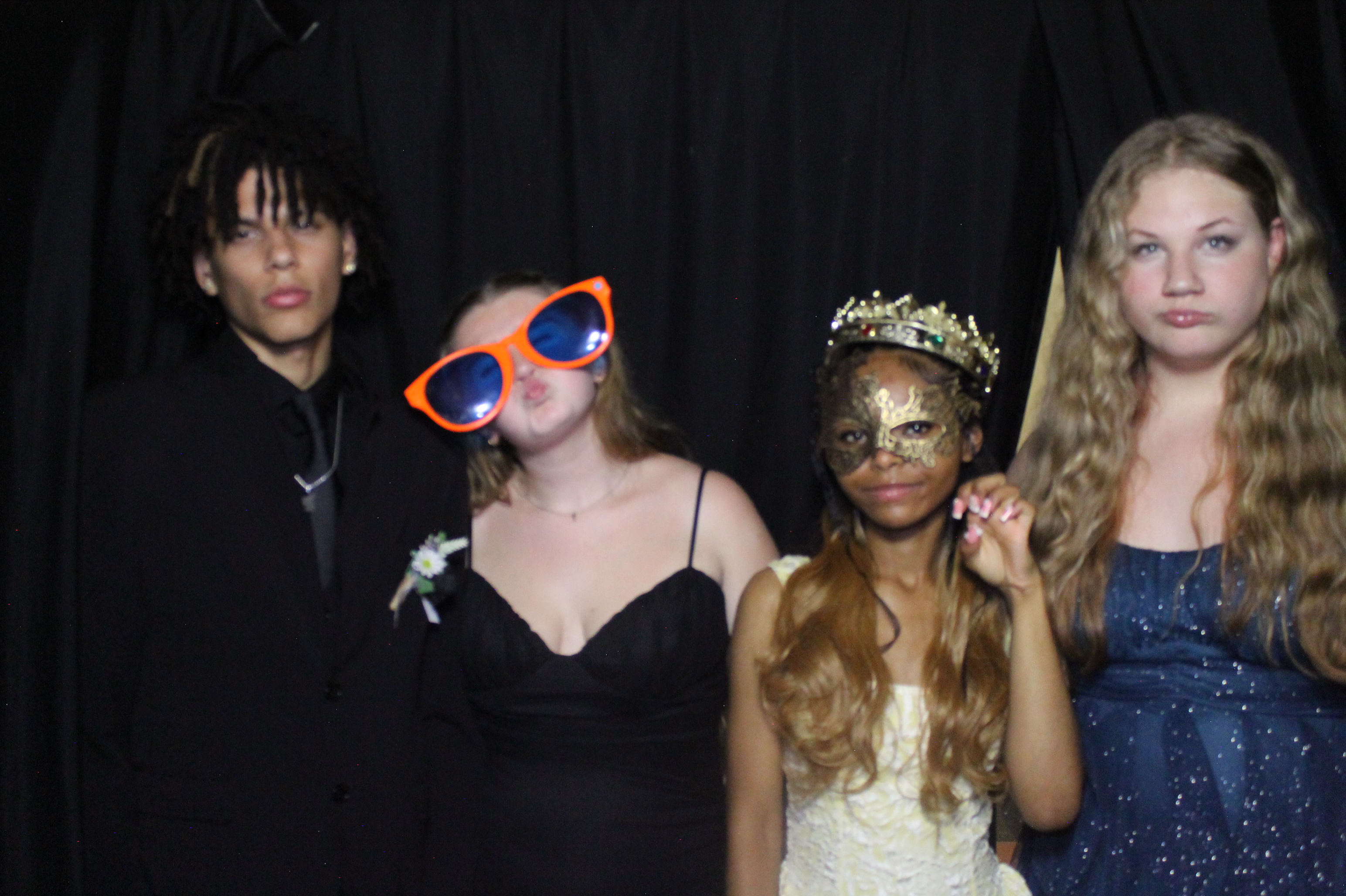 WHHS Homecoming | View more photos from the event at gallery.photoboothcincy.com/u/PhotoBoothCincy/WHHS-Homecoming