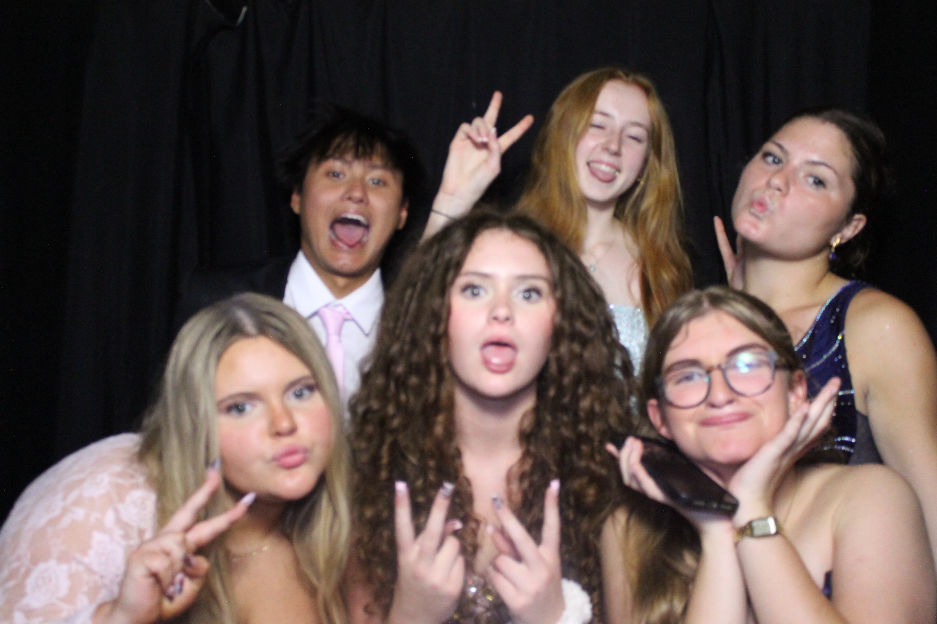 WHHS Homecoming | View more photos from the event at gallery.photoboothcincy.com/u/PhotoBoothCincy/WHHS-Homecoming