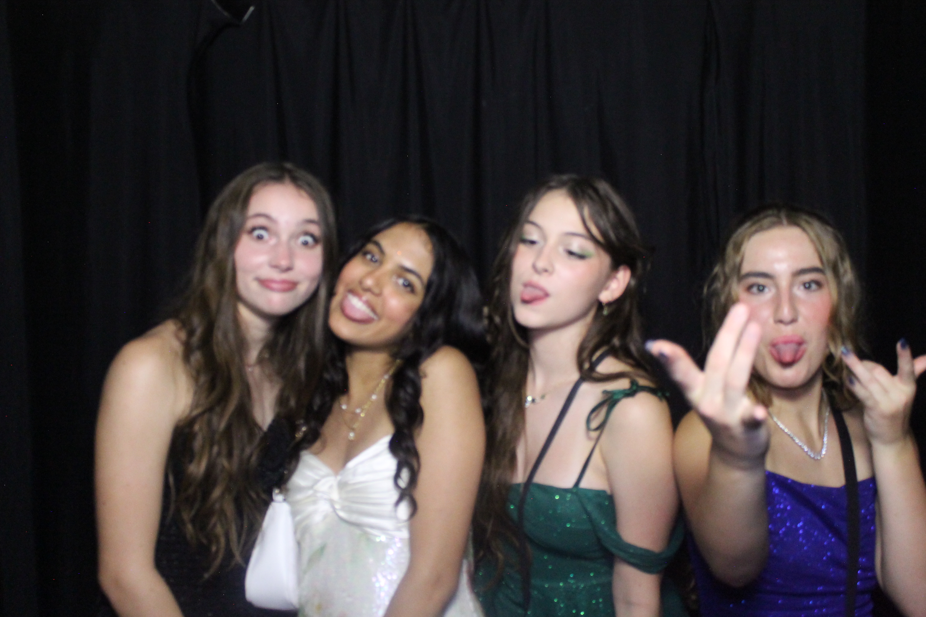 WHHS Homecoming | View more photos from the event at gallery.photoboothcincy.com/u/PhotoBoothCincy/WHHS-Homecoming
